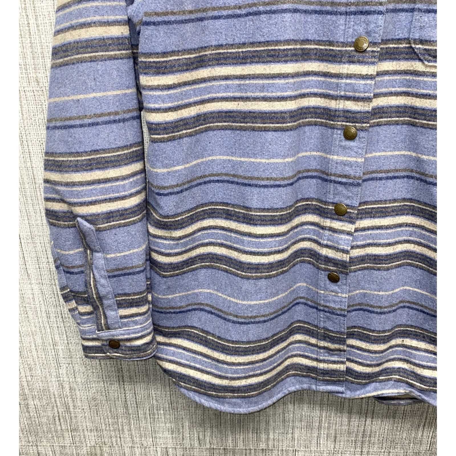 Vintage L.L. Bean Women’s Blue Striped Long Sleeve Snap Button Front Shirt Size M Regular Fit Button-Up Collared Cotton 100% New? Size M / US 6-8 / IT 42-44 - 4 Thumbnail