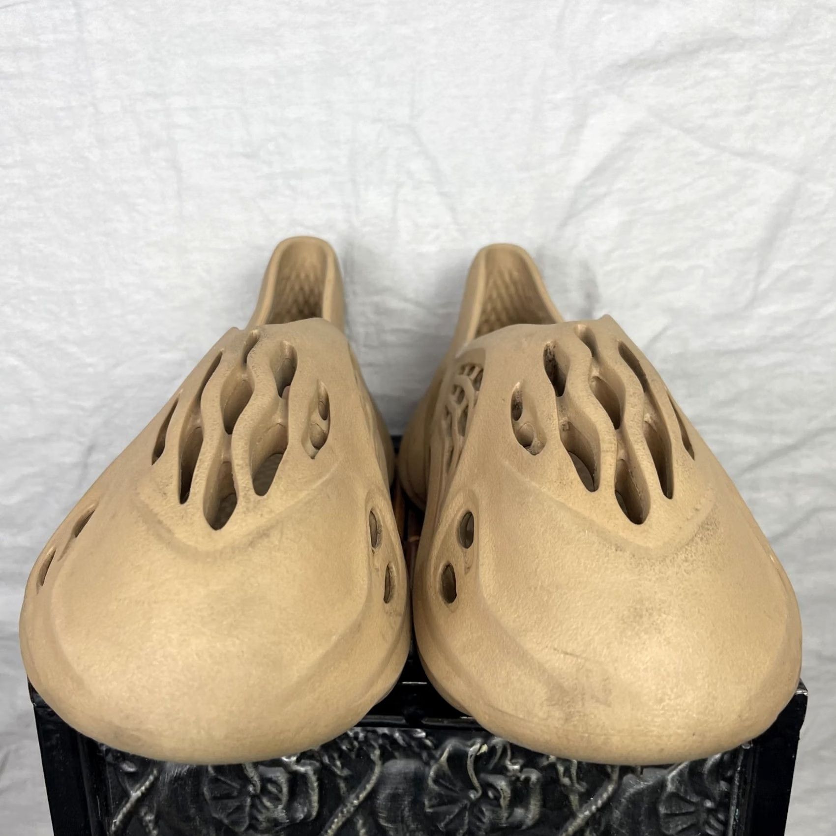 Adidas adidas Yeezy Foam RNNR Mens 11 Brown Sneaker Athletic Shoes Shoes Mens Brown Yeezy Foam RNNR 11 Adidas Made In USA Steetwear Size US 11 / EU 44 - 5 Thumbnail