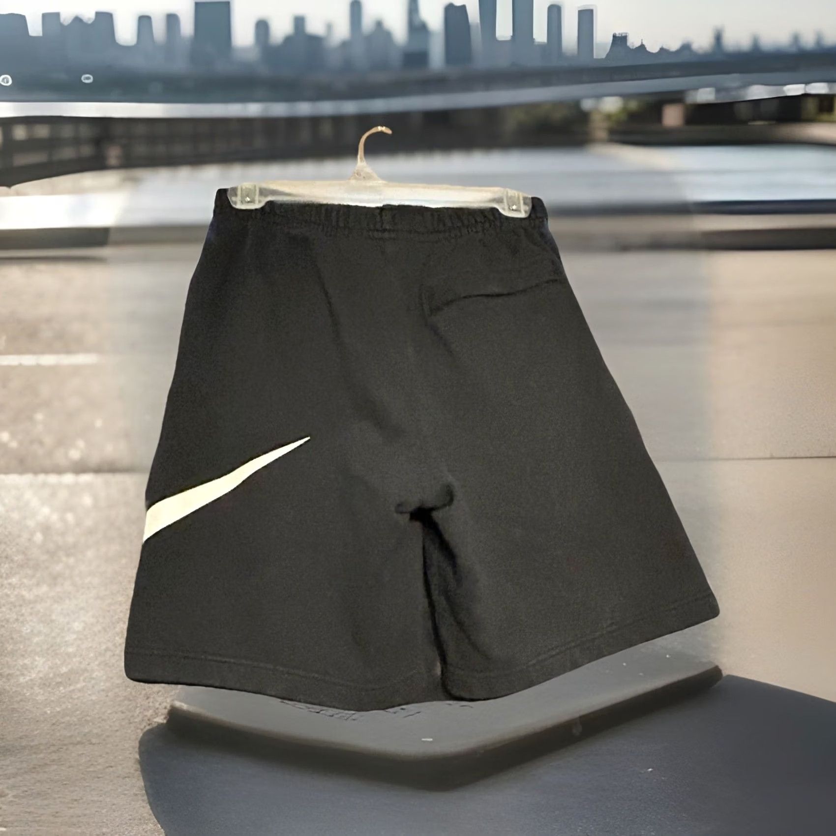 Nike Nike Club Fleece Shorts Men Small Black Big White Swoosh BV2721-010 Pockets - Sport Mens Size US 29 - 4 Thumbnail