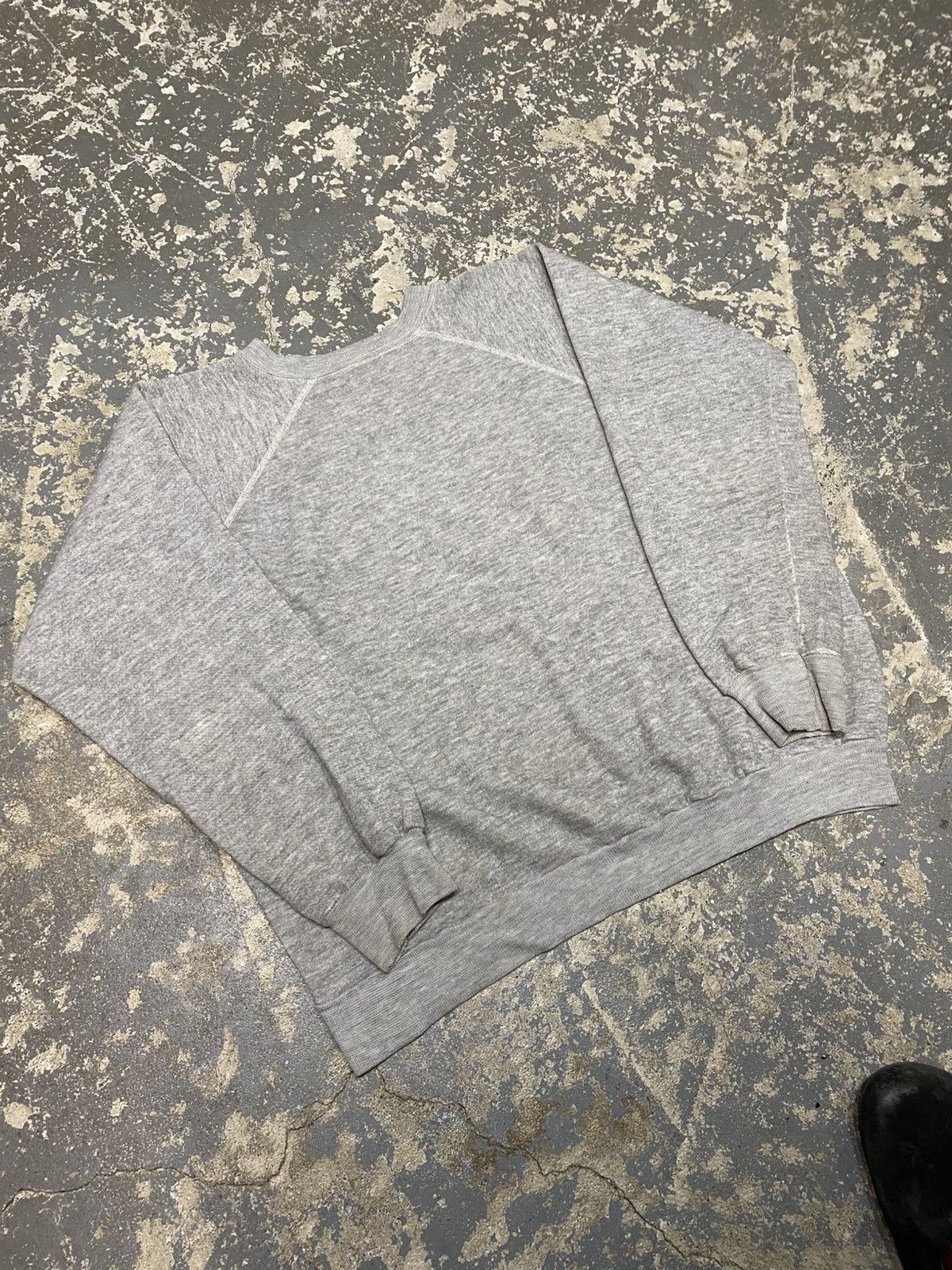 Vintage True Vintage Blank Grey 70s Crewneck Sweatshirt Size US M / EU 48-50 / 2 - 16 Thumbnail