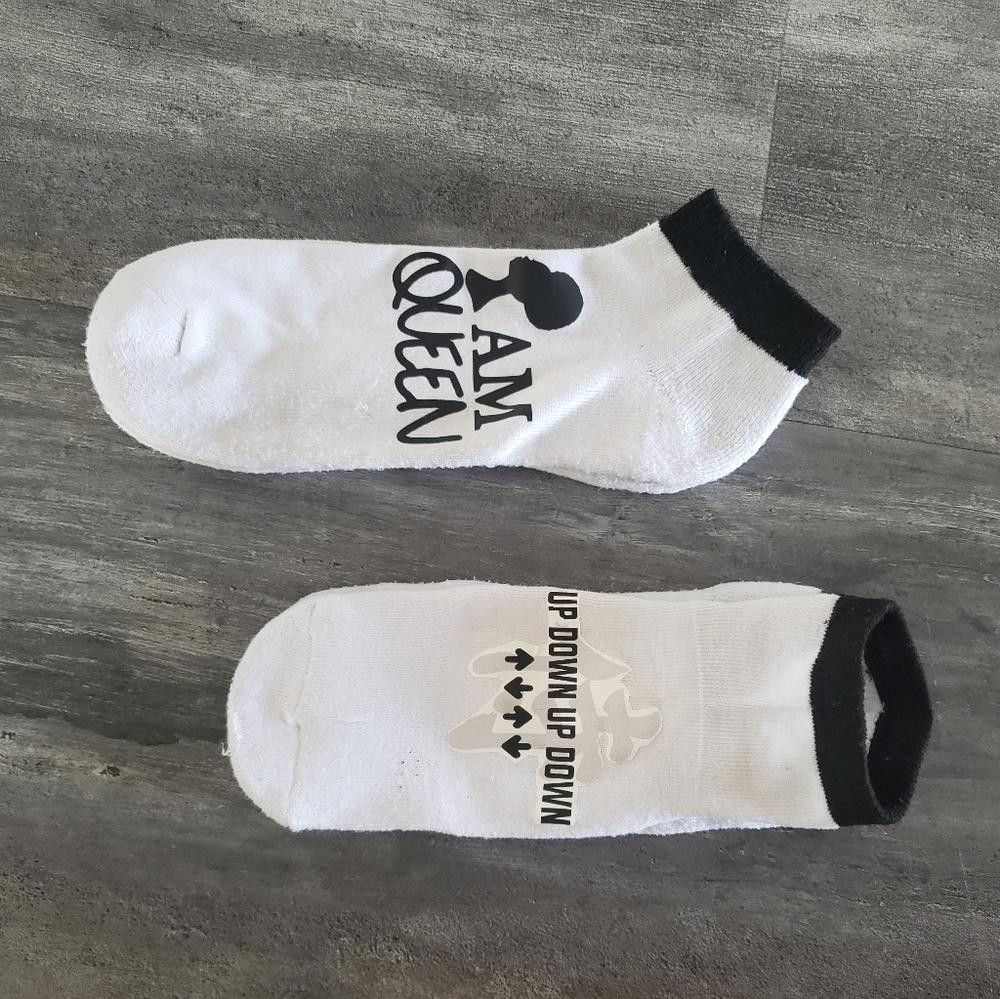 Designer White Black Queen Sport Sock 2 Bundle Size ONE SIZE - 1 Thumbnail