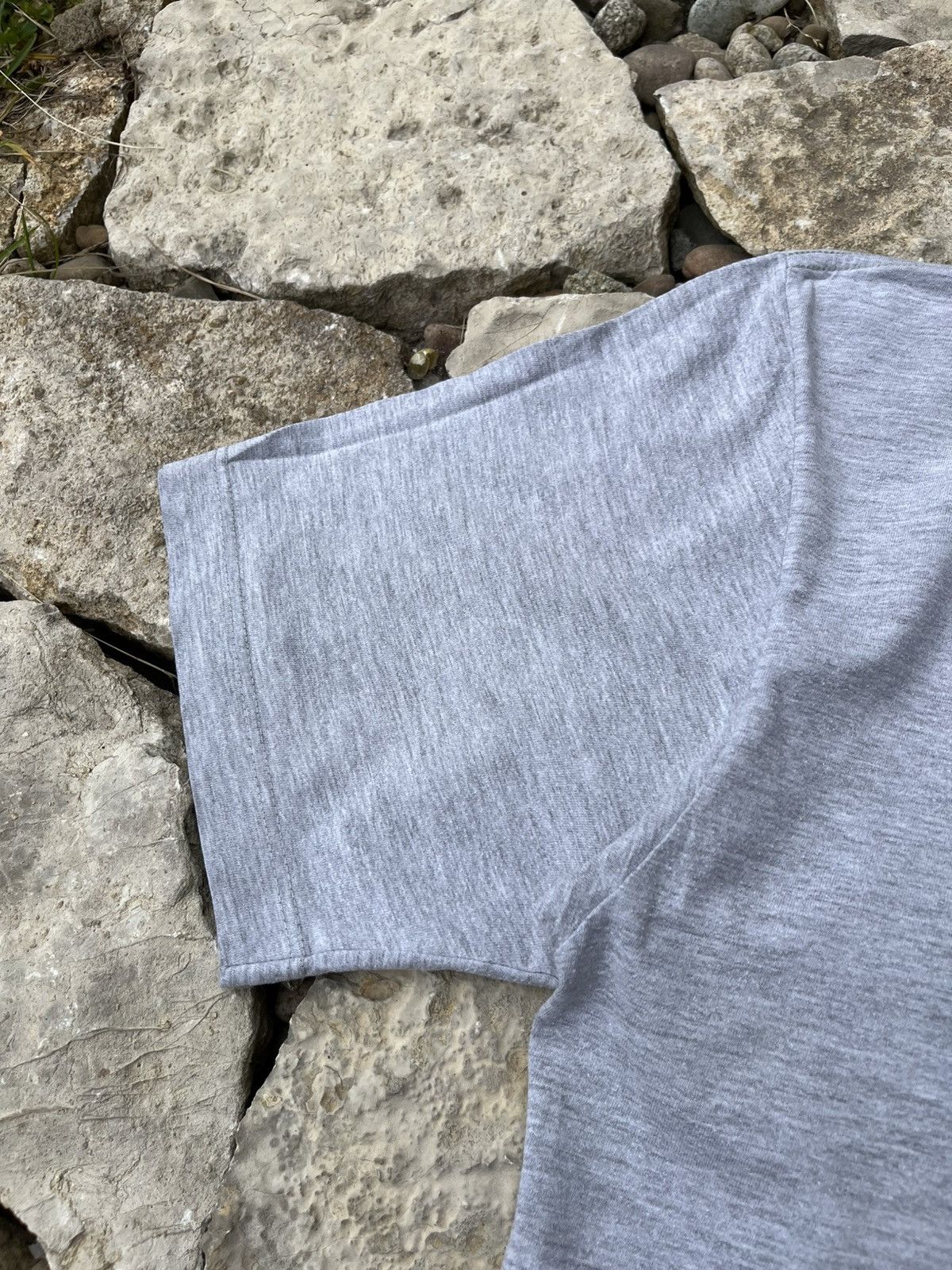 Nike × Vintage Rare Vintage Nike 90s y2k central swoosh t-shirt tee retro Size US L / EU 52-54 / 3 - 10 Thumbnail