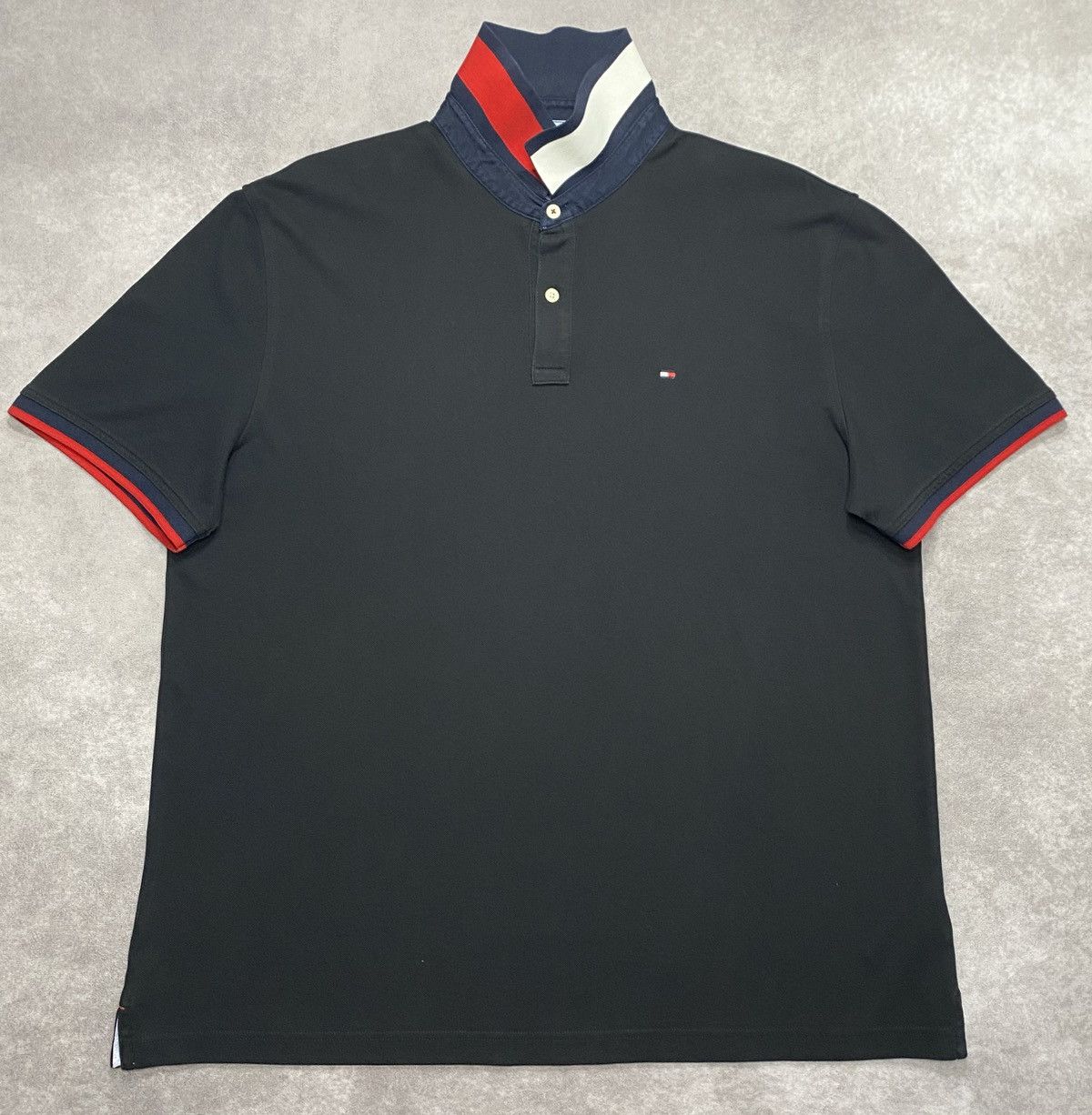 Tommy Hilfiger Vintage Tommy Hilfiger Striped Mandarin Collar Polo Shirt Size US XL / EU 56 / 4 - 1 Thumbnail