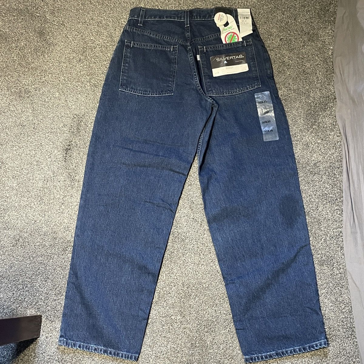 Levi's 1999 DEADSTOCK Levi’s Silvertab Baggy Jeans Size US 30 / EU 46 - 9 Thumbnail