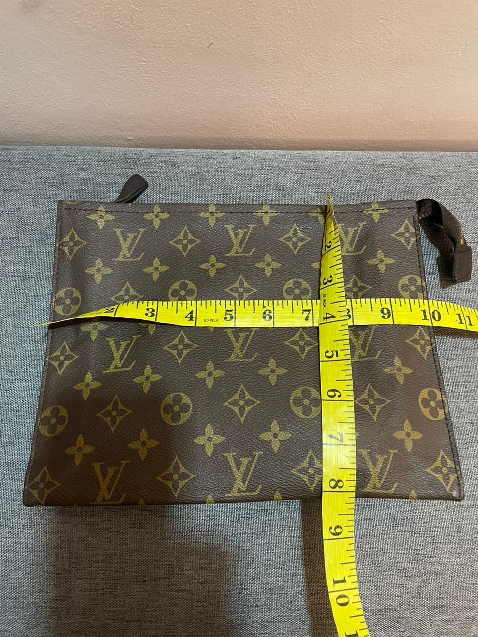 Louis Vuitton Authentic Vintage Louis Vuitton Monogram Clutch Size ONE SIZE - 11 Thumbnail