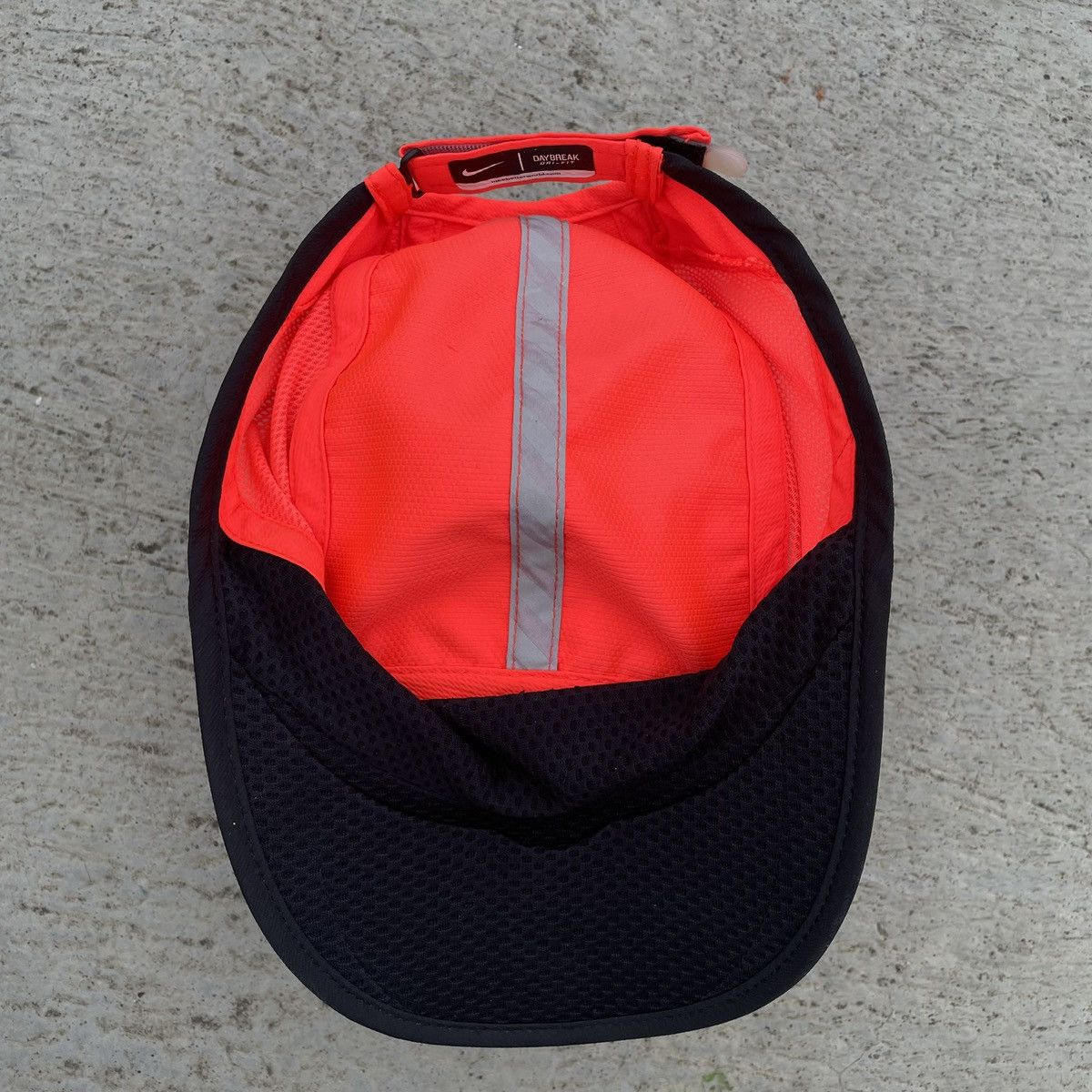 Nike Nike neon dry-fit hat Size ONE SIZE - 16 Thumbnail