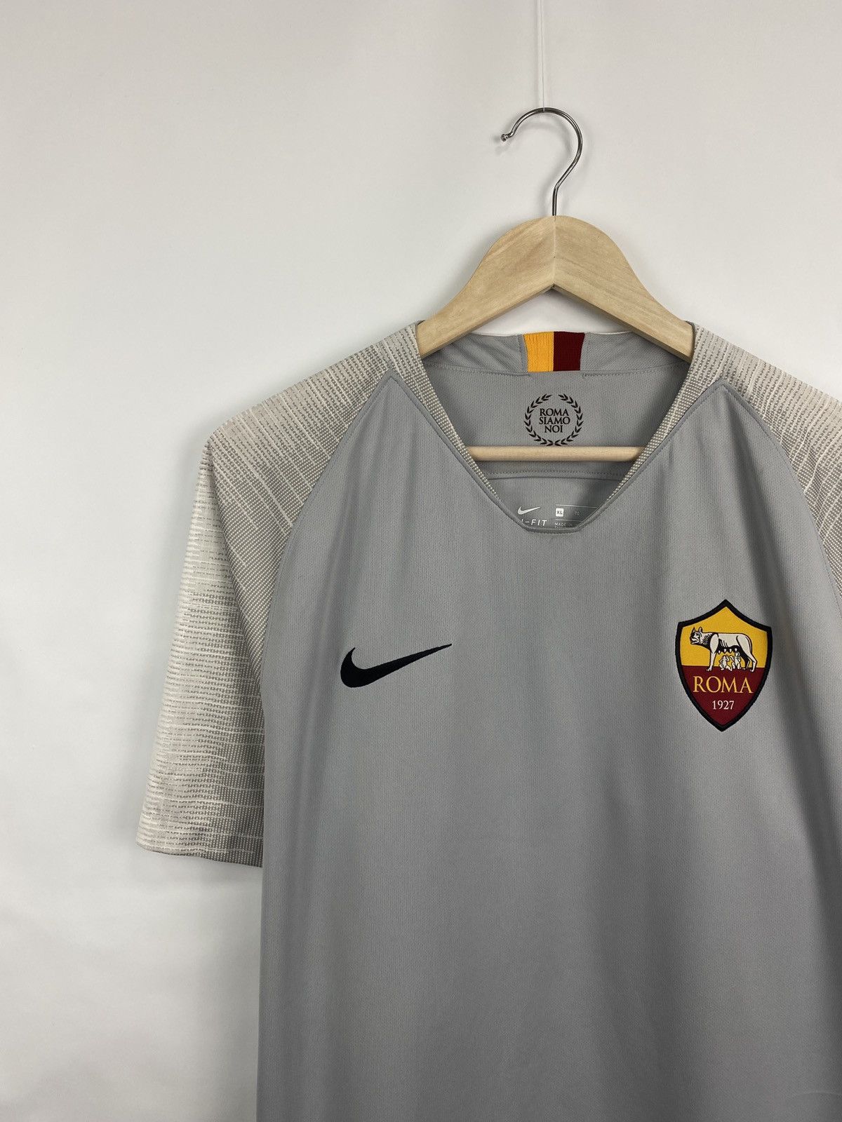 Nike Nike Roma 2018 Jersey Football shirt Size US XL / EU 56 / 4 - 2 Thumbnail