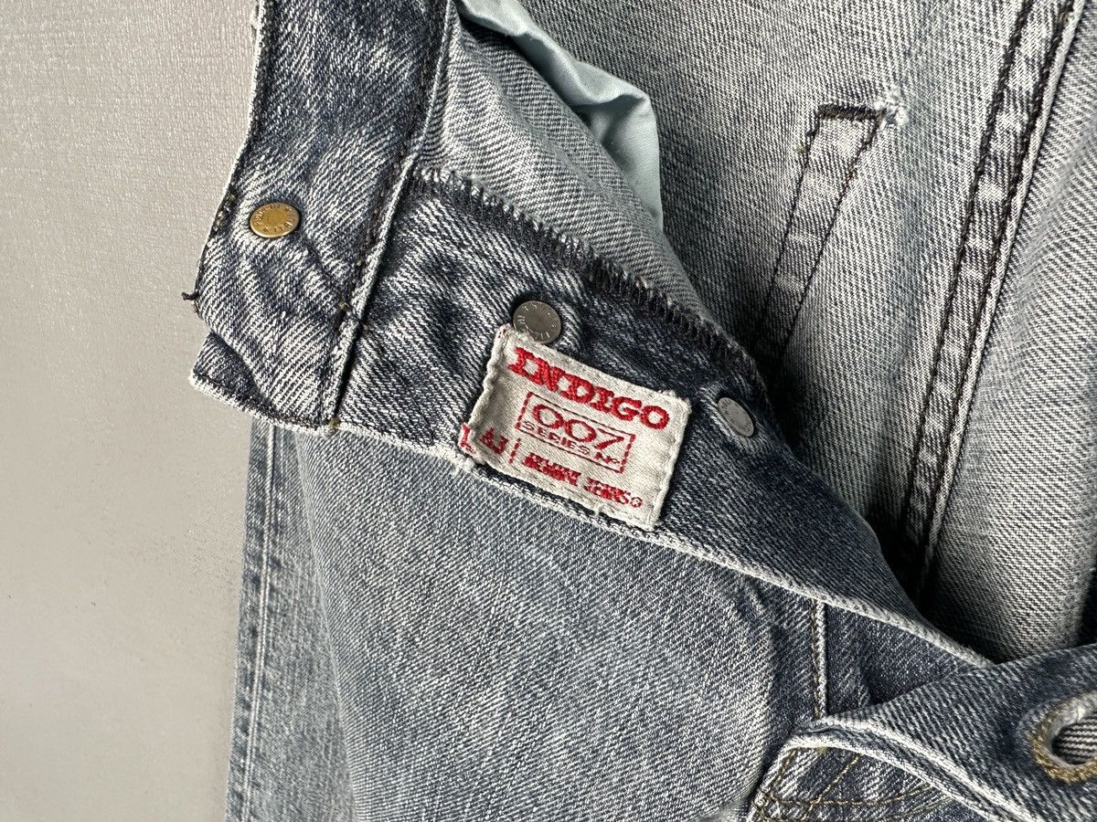 Armani Vintage ARMANI JEANS Blue Distressed Denim Pants Metal Logo Size US 32 / EU 48 - 15 Thumbnail