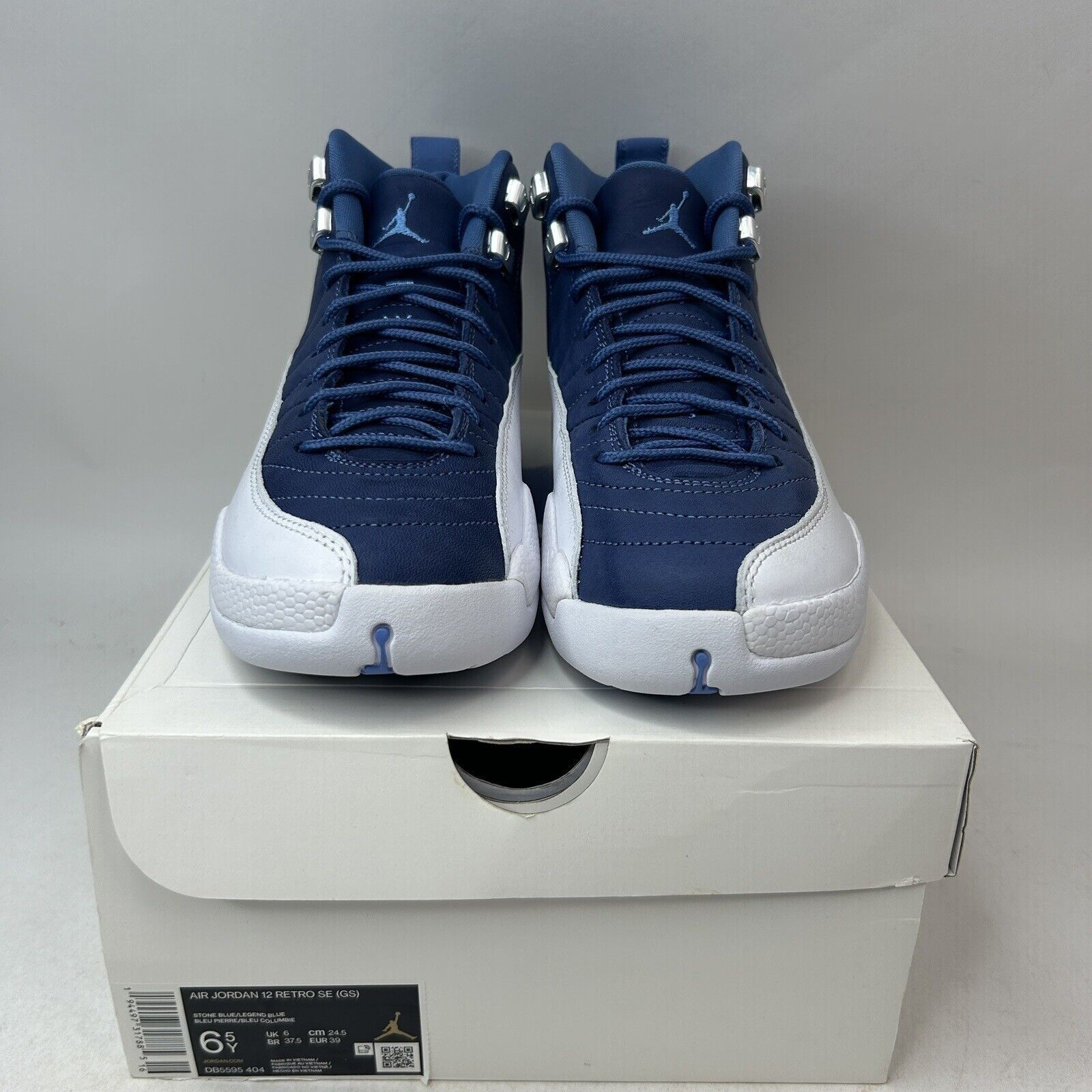 Jordan Brand Nike Air Jordan 12 Retro SE GS “Indigo/Legend Blue” 2024 Size US 8 / IT 38 - 2 Thumbnail