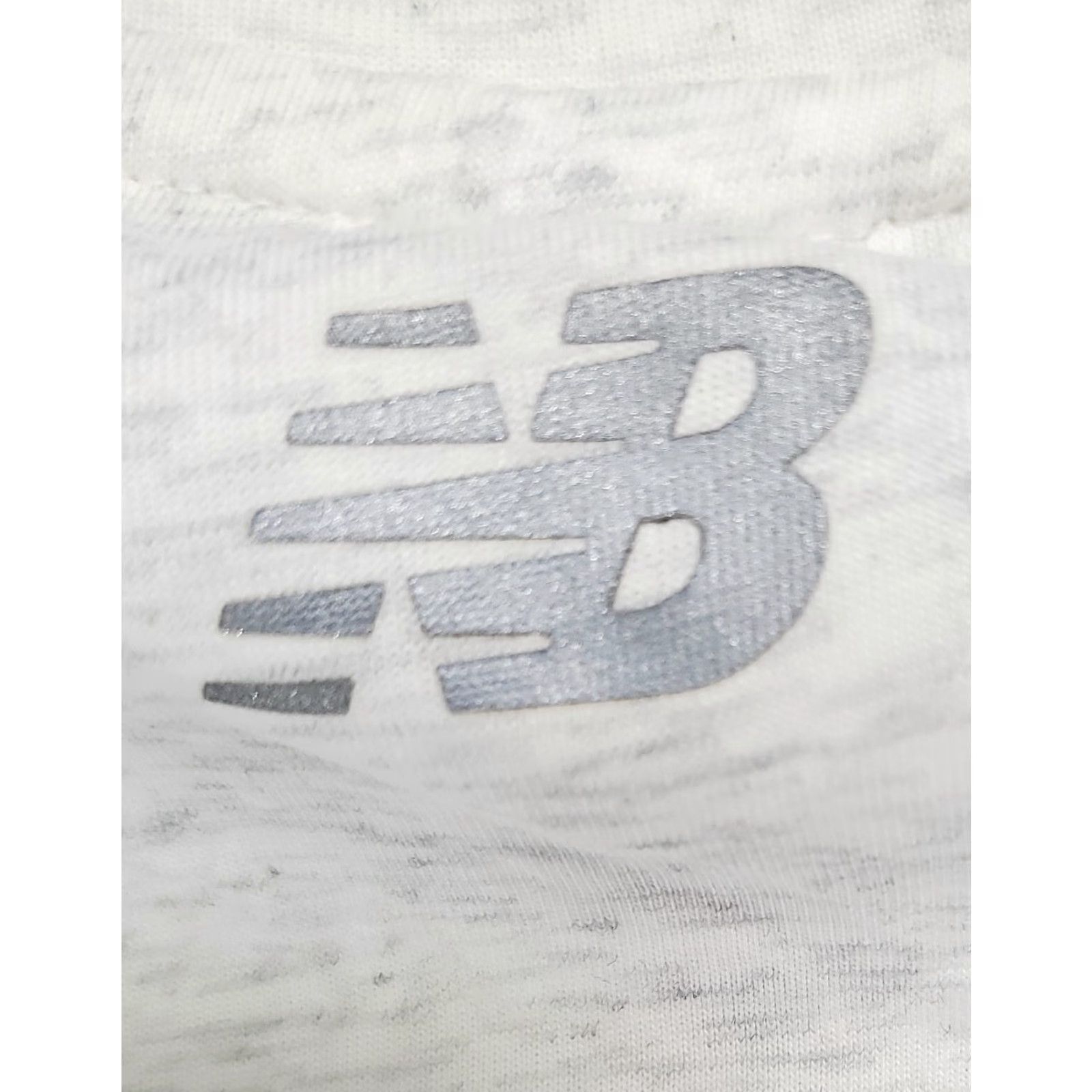 New Balance Womens New Balance Shirt Long Sleeve Athletic WT73127 Heather Grey White Womens XS S M L Size S / US 4 / IT 40 - 3 Thumbnail