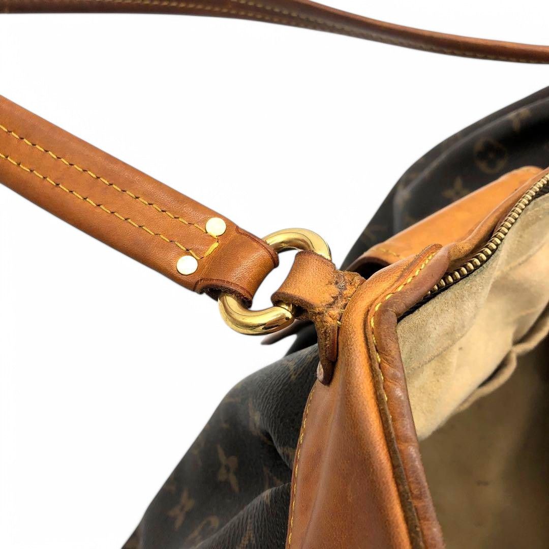 Louis Vuitton Louis Vuitton - Boetie MM Handbag Shoulder Bag LV Monogram Size ONE SIZE - 9 Thumbnail