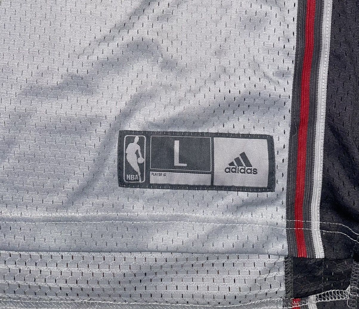 Adidas Lebron James Cleveland Cavaliers Jersey 23 L Size US L / EU 52-54 / 3 - 4 Thumbnail