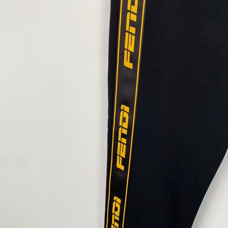 Fendi Fendi Black Jogger Pants with Logo Size US 38 / EU 54 - 4 Thumbnail