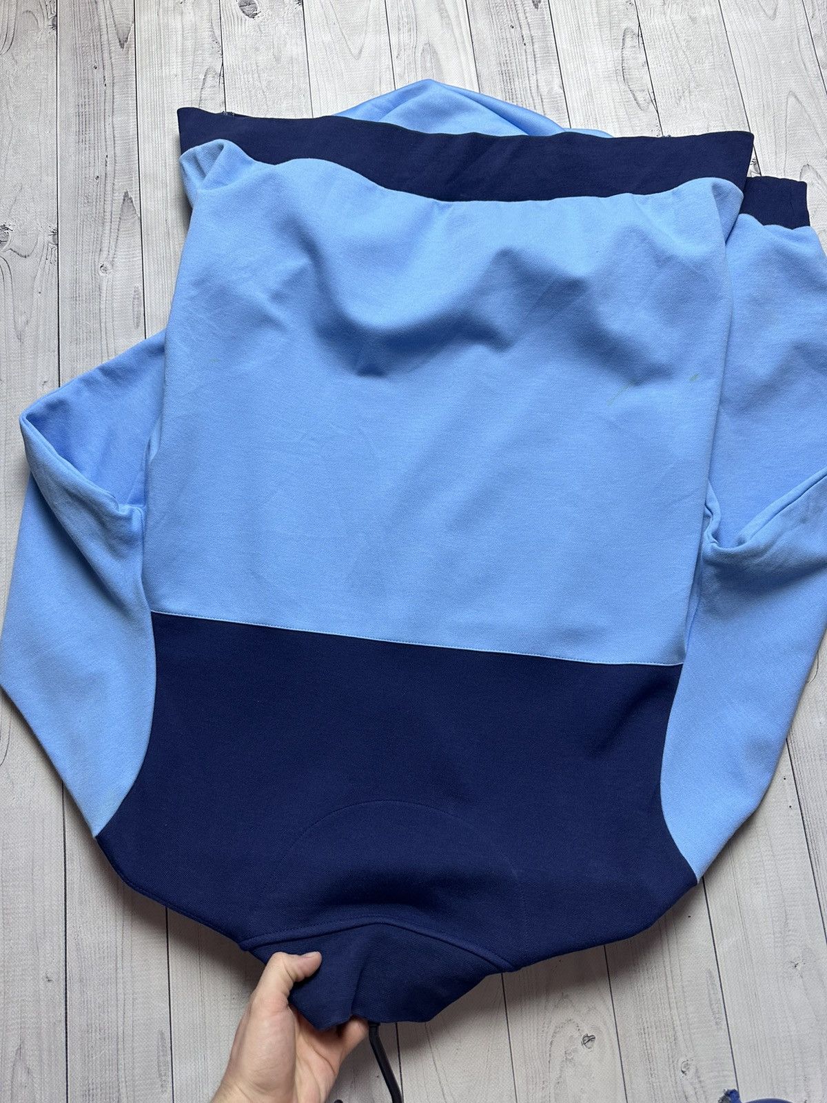 Vintage Vintage Manchester City soccer sweatshirt size XL Size US XL / EU 56 / 4 - 7 Thumbnail