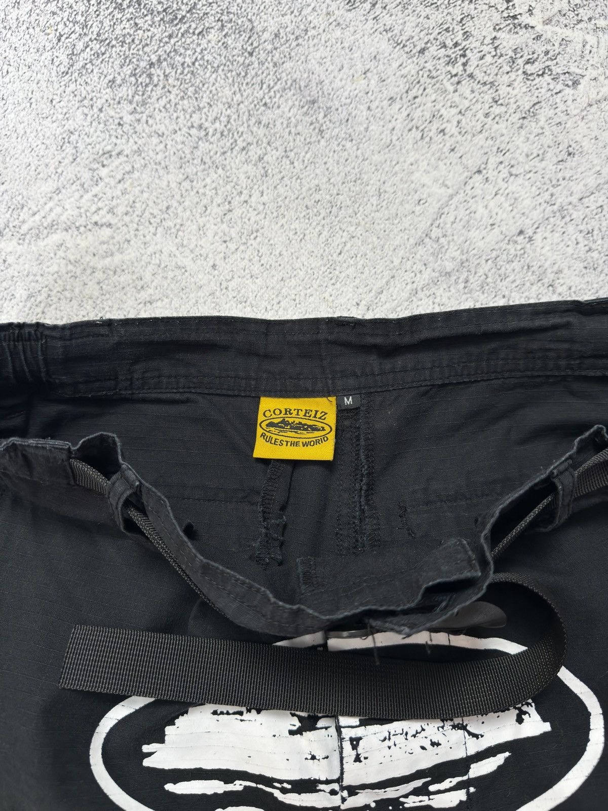 Corteiz CORTEIZ GUERILLAZ BLACK CARGO PANTS Size US 34 / EU 50 - 7 Thumbnail
