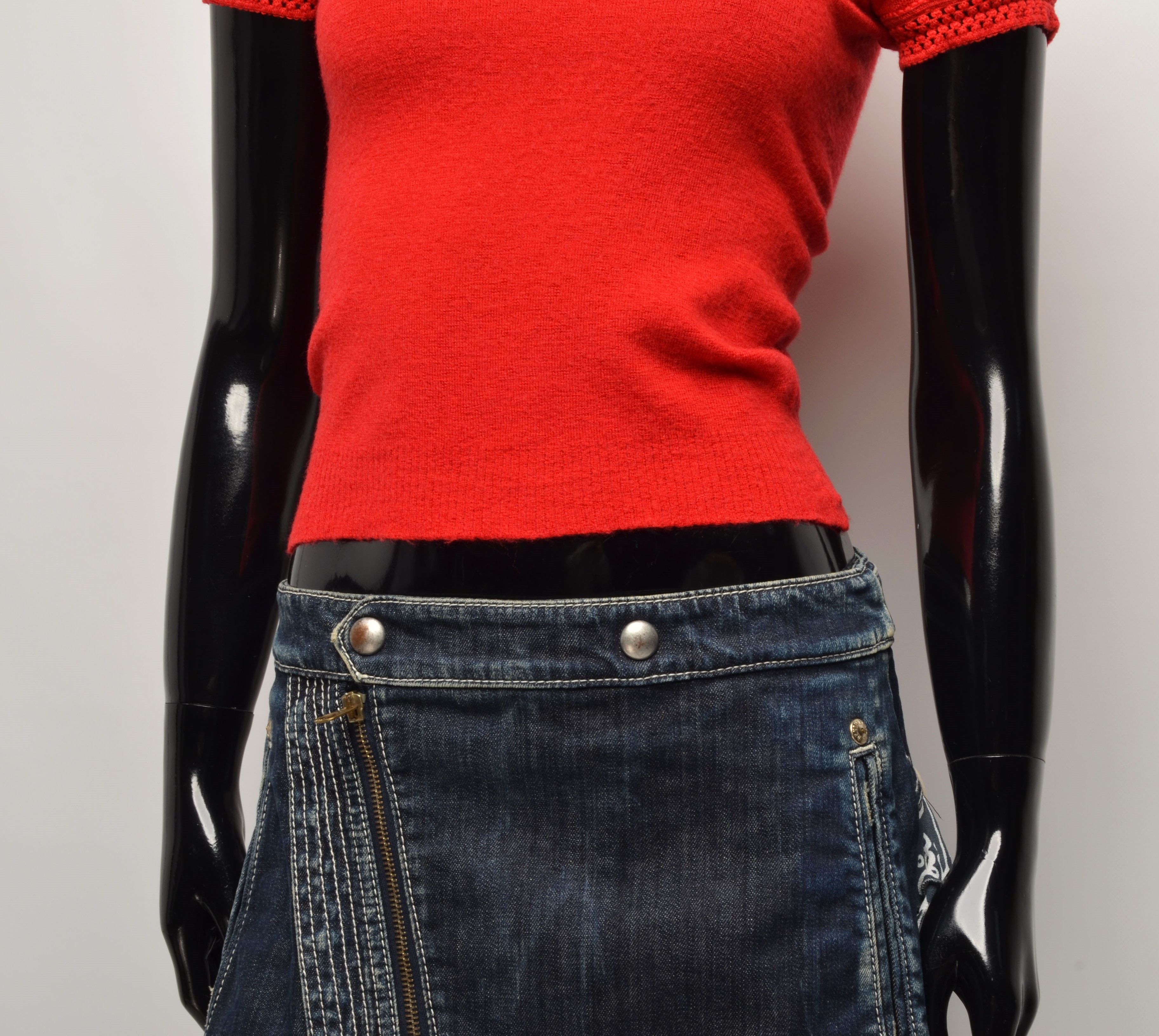 Hanro Vintage Hanro of Switzerland 80's Red Pure Wool Top T-shirt Size XS / US 0-2 / IT 36-38 - 4 Thumbnail