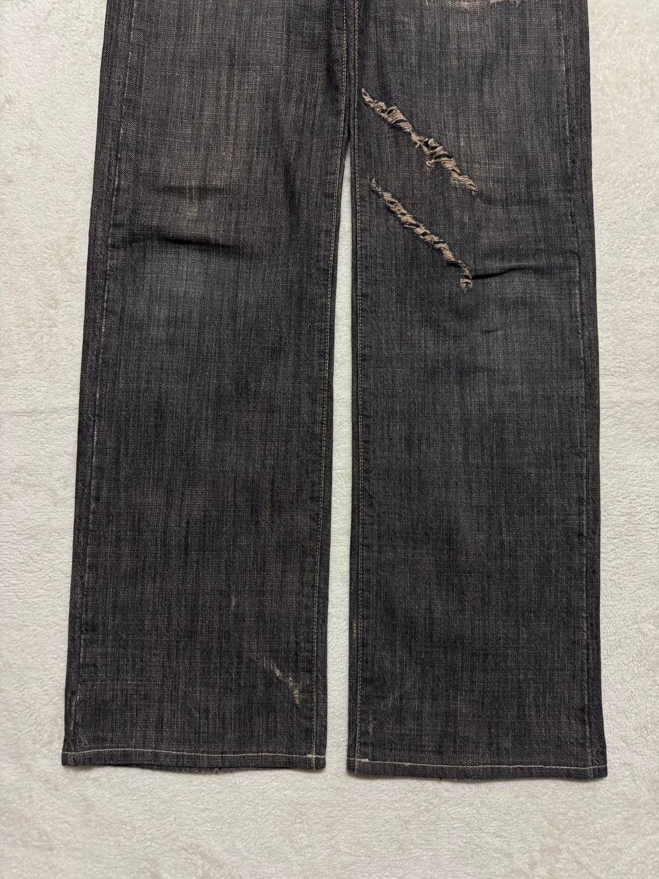 Japanese Brand INSANE 90s Japanese SICK Distressed Ripped Dark Mudwash Jean Size US 29 - 11 Thumbnail