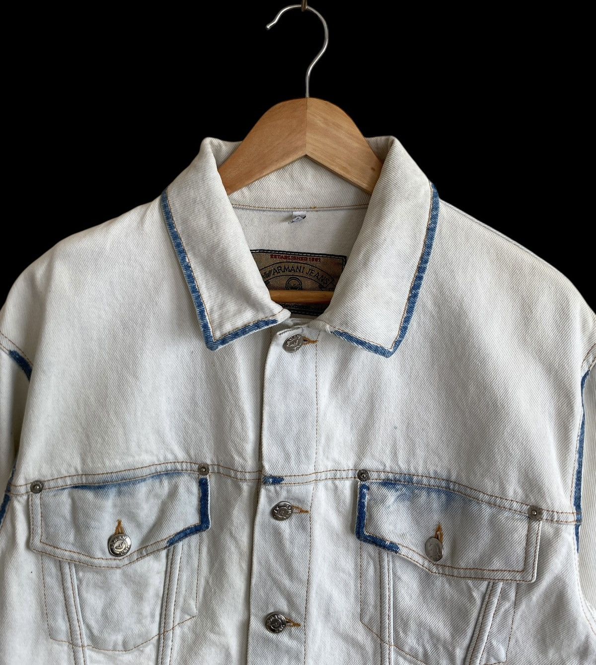 Giorgio Armani Vintage Brand Giorgio Armani Denim Trucker Jacket 1990s Size US M / EU 48-50 / 2 - 4 Thumbnail