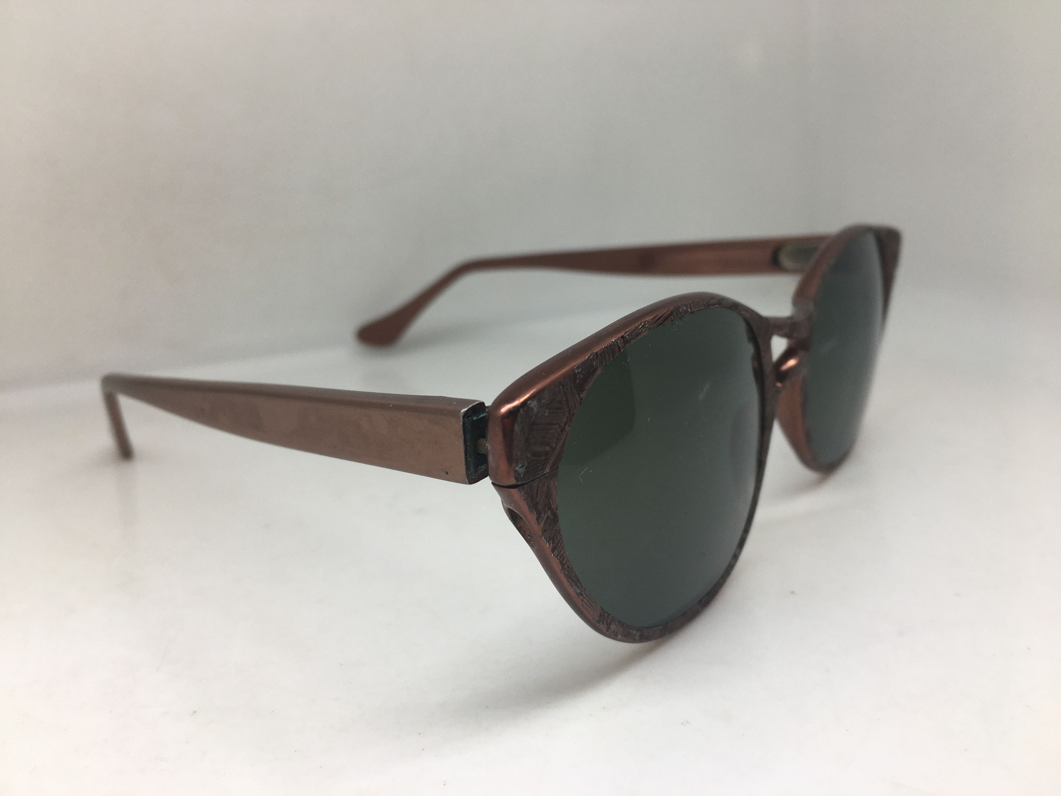 Vintage Vintage 50s Woman Aluminum Cateye Sunglasses Frame Size ONE SIZE - 2 Thumbnail