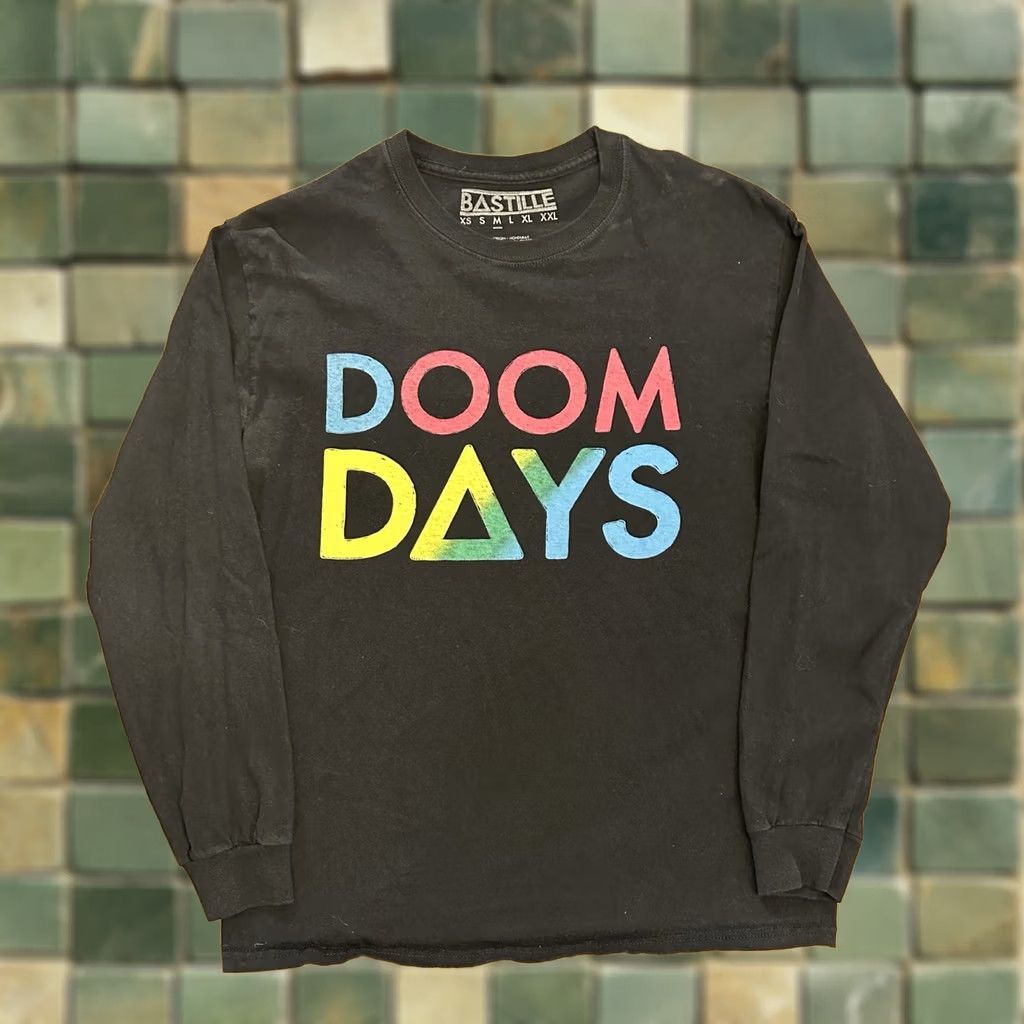 Vintage Bastille Doom Days T Shirt Medium Band Music Long Sleeve Size US M / EU 48-50 / 2 - 1 Thumbnail