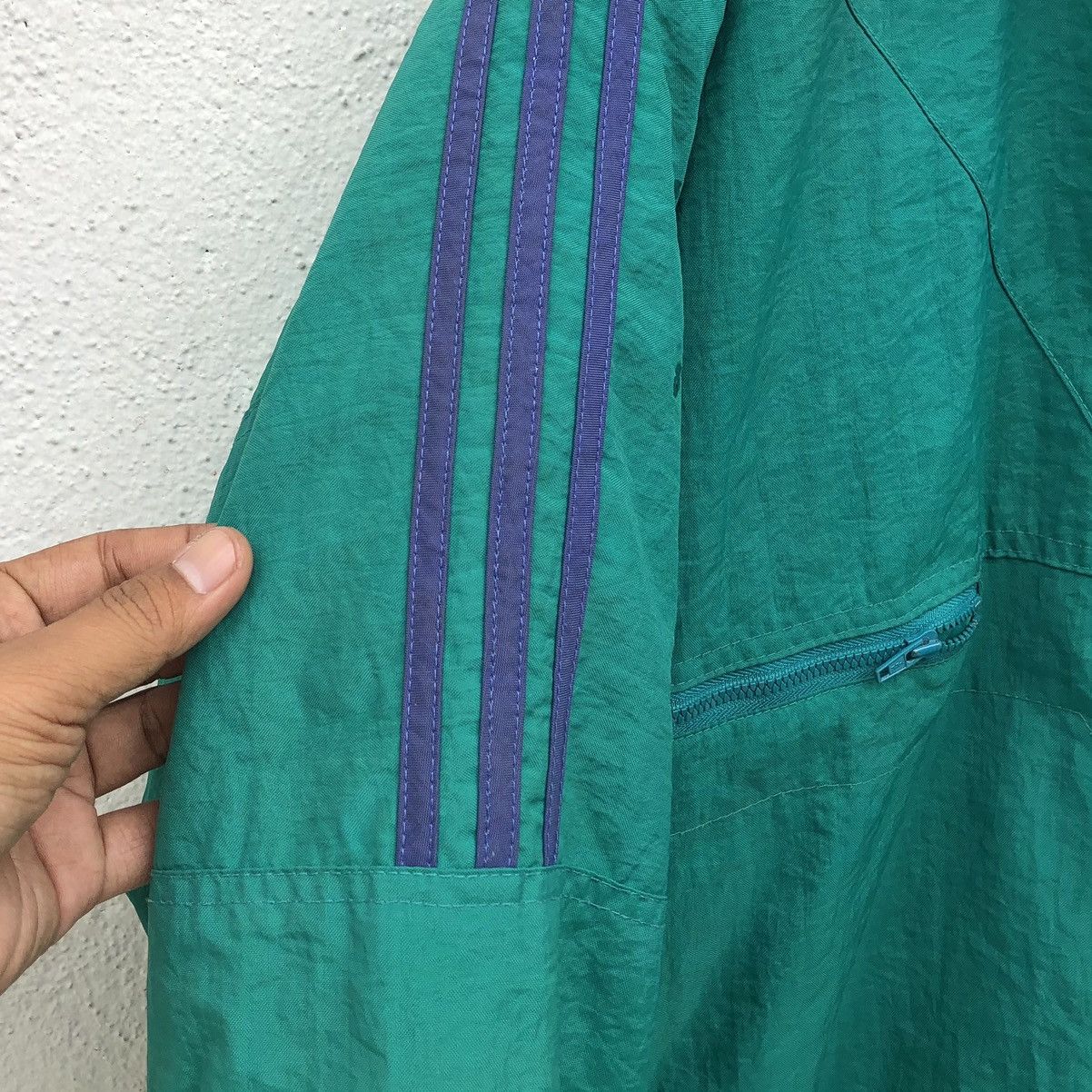 Adidas Vintage Rare/80s Adidas Big Logo Embroidered Nylon Jacket Size US L / EU 52-54 / 3 - 5 Thumbnail