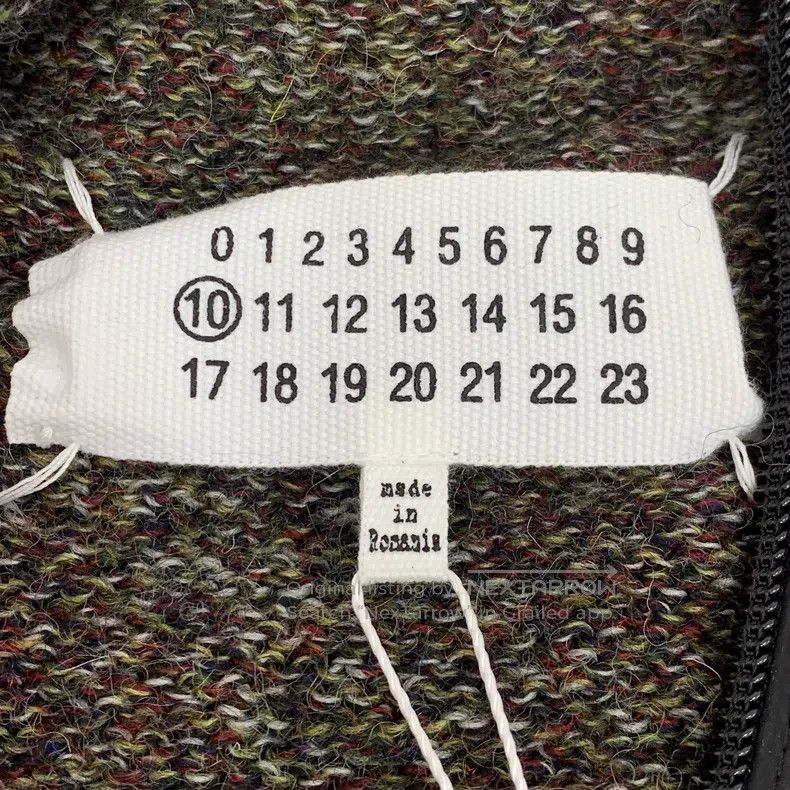 Maison Margiela Maison Margiela Colour-blocked half-zipper long-sleeved kn Size US M / EU 48-50 / 2 - 5 Thumbnail