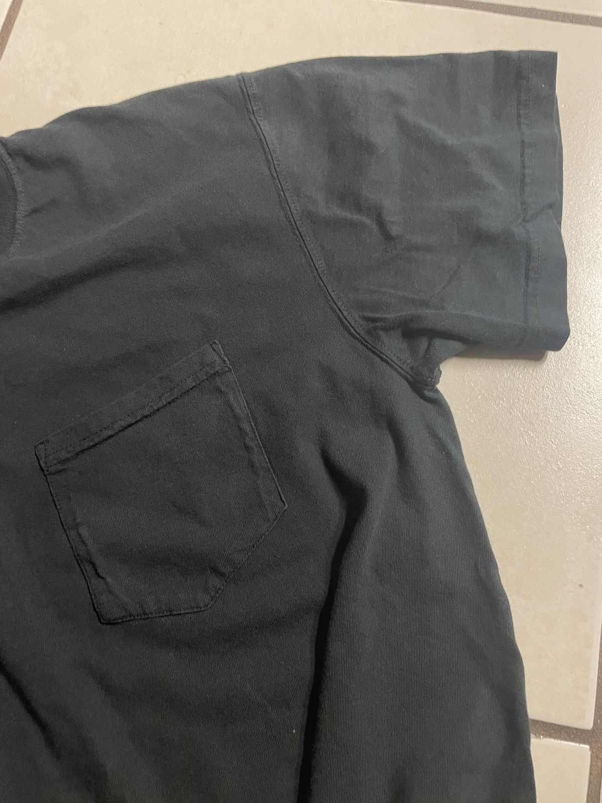 Unsound Rags × Vintage Vintage 90s Black Pocket Tee Size US L / EU 52-54 / 3 - 2 Thumbnail