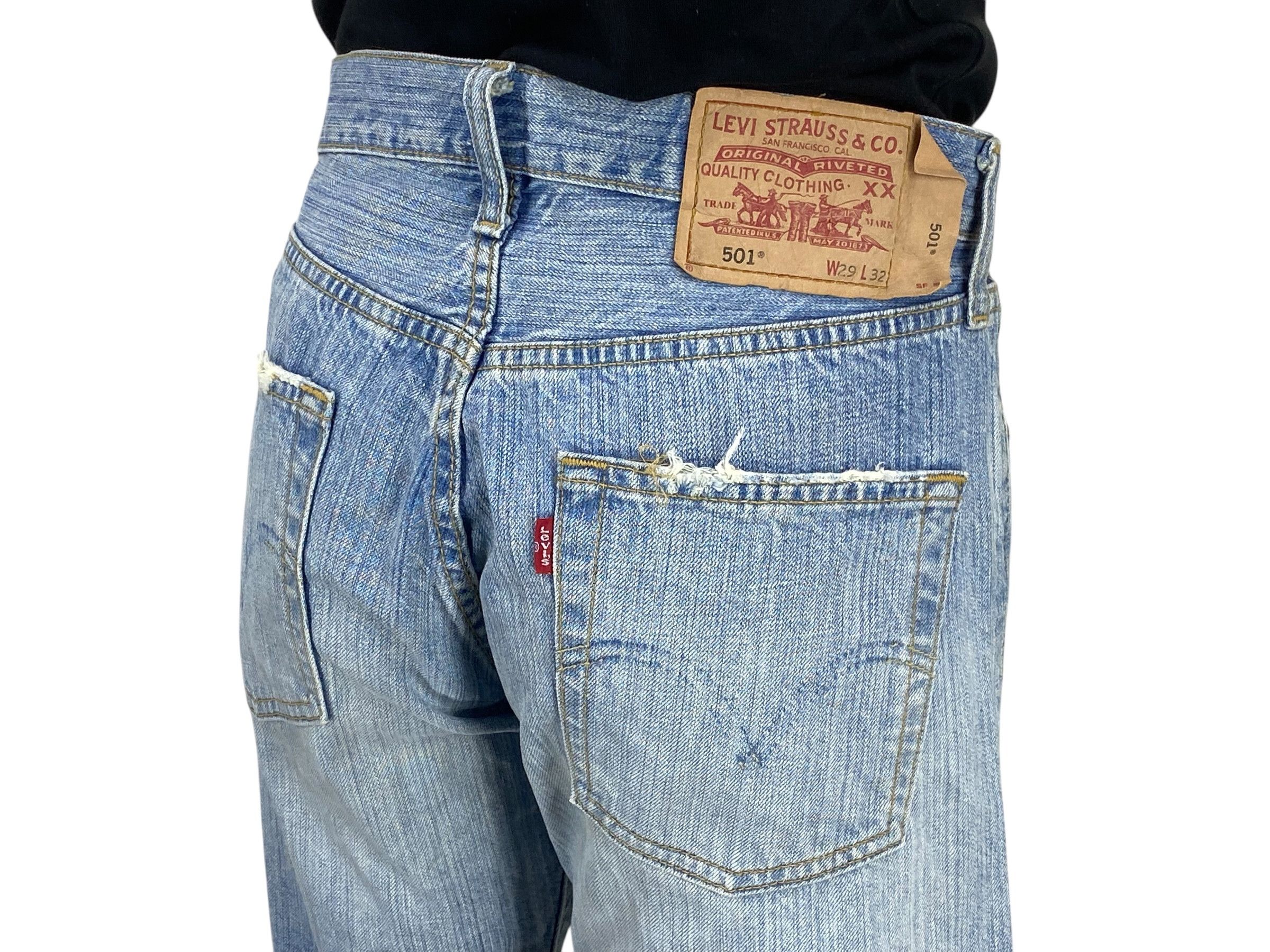 Levi's Levi's 501 Jeans Light Wash Tapered Leg Dirty Blue Jeans Size US 28 / EU 44 - 7 Thumbnail
