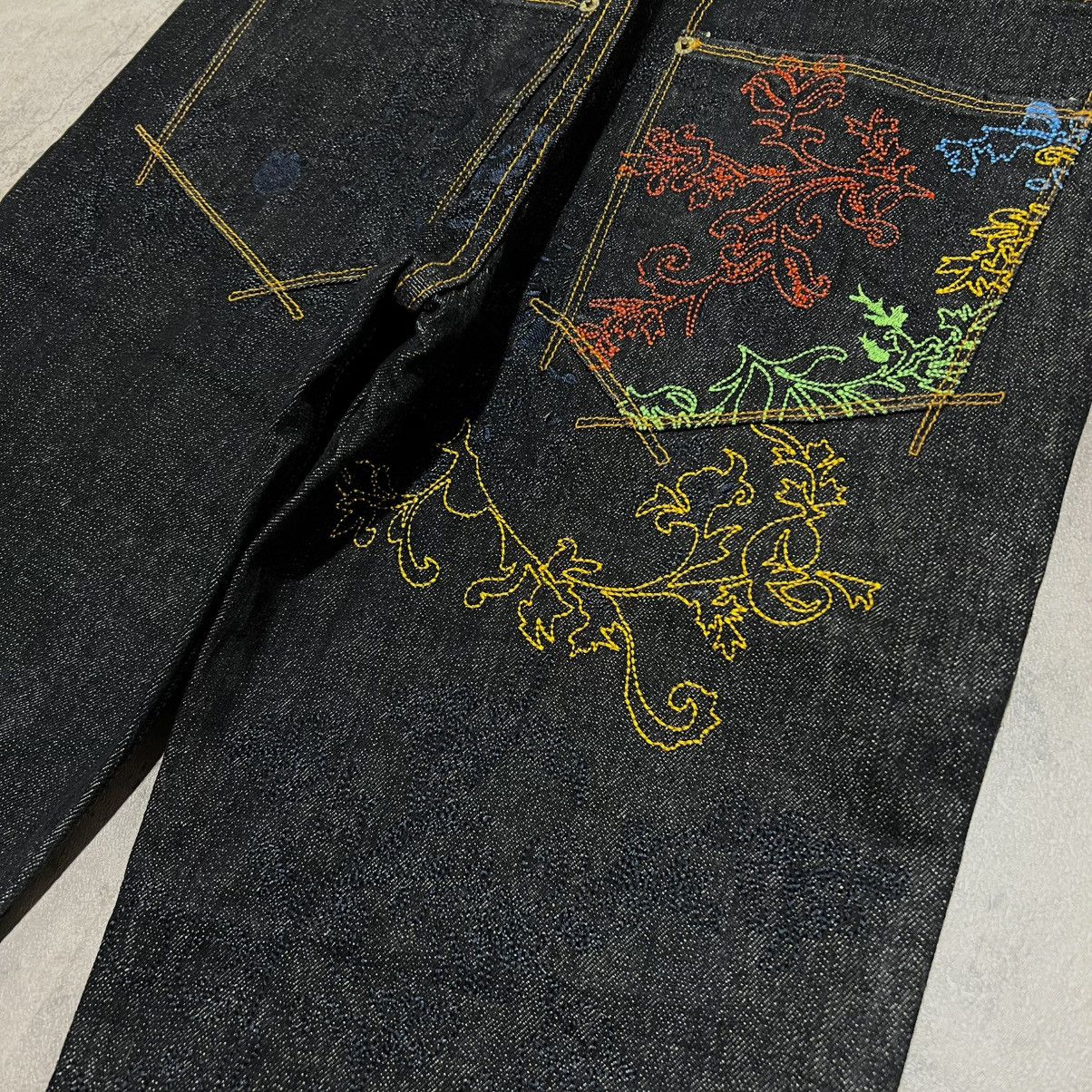 Rocawear Rocawear Wrap Around Embroidery Raw Denim Jeans Size US 32 / EU 48 - 8 Thumbnail