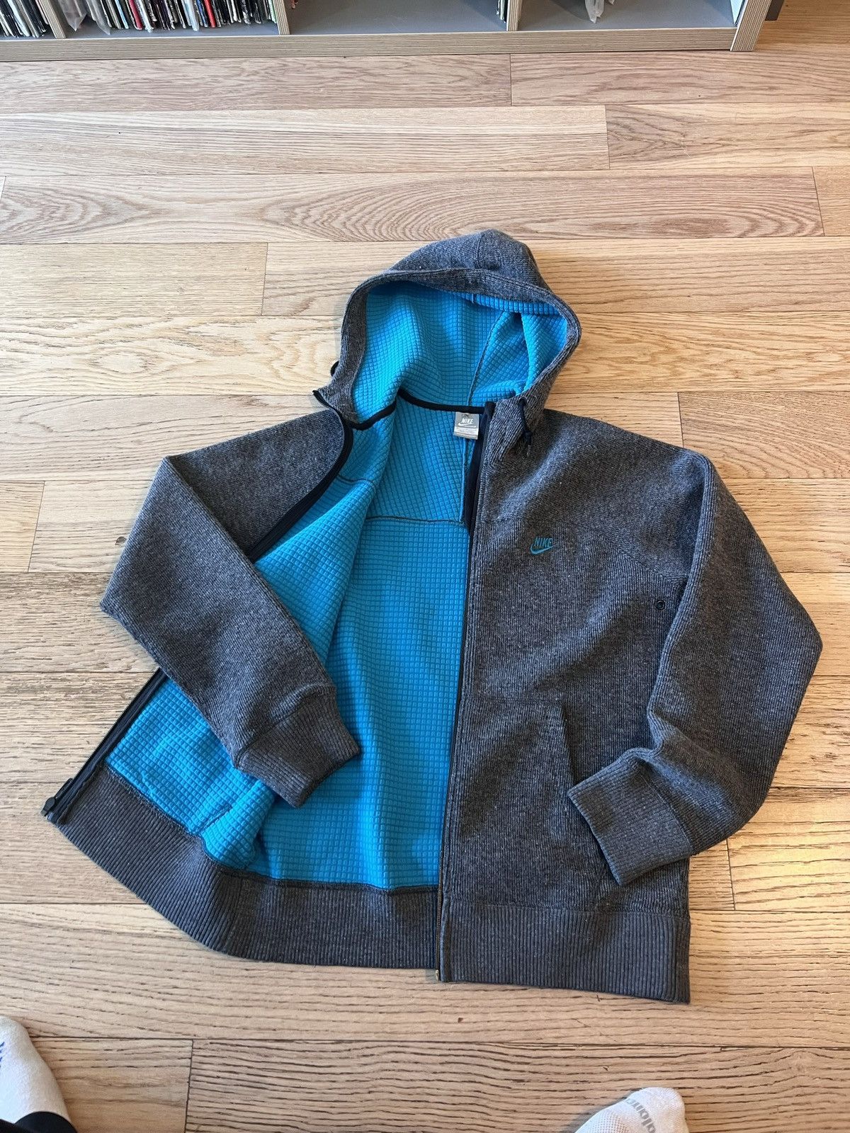 Nike × Vintage Vintage Nike Hoodie Sweatshirt Wool Lined 2000s Y2K Size US M / EU 48-50 / 2 - 4 Thumbnail