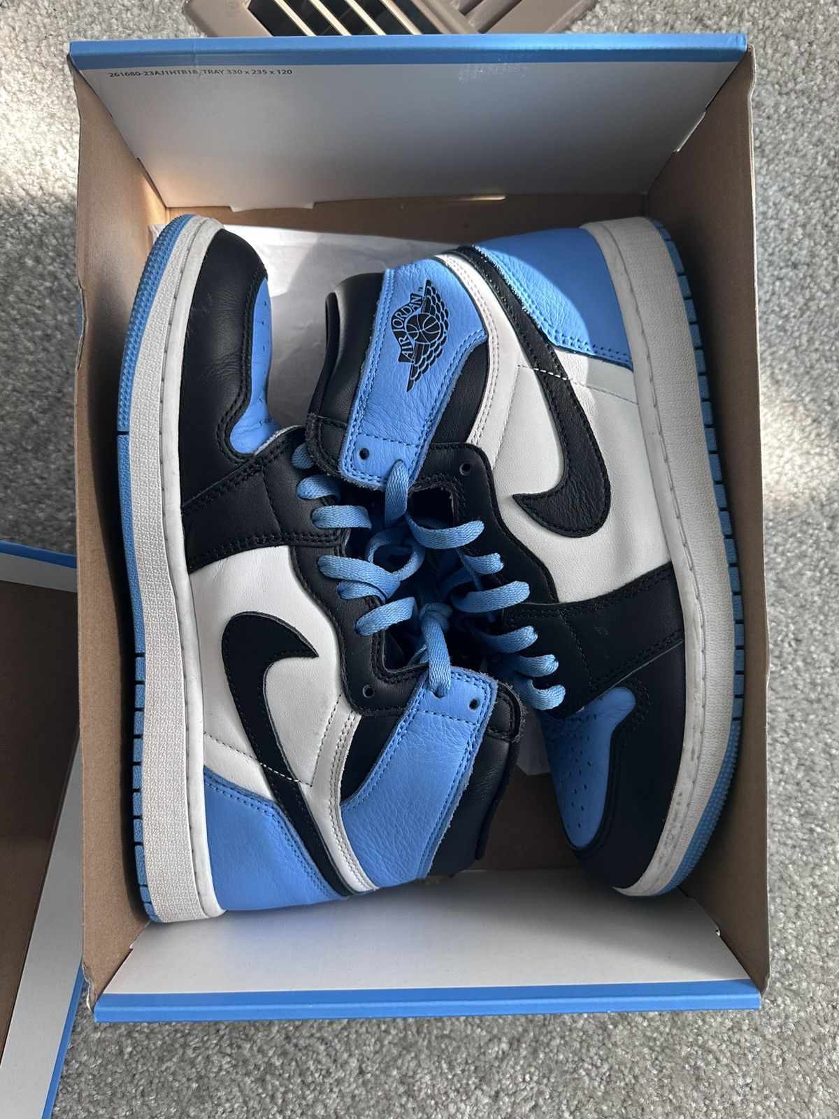 Jordan Brand unc jordan 1 blue toe Size US 9 / EU 42 - 5 Thumbnail