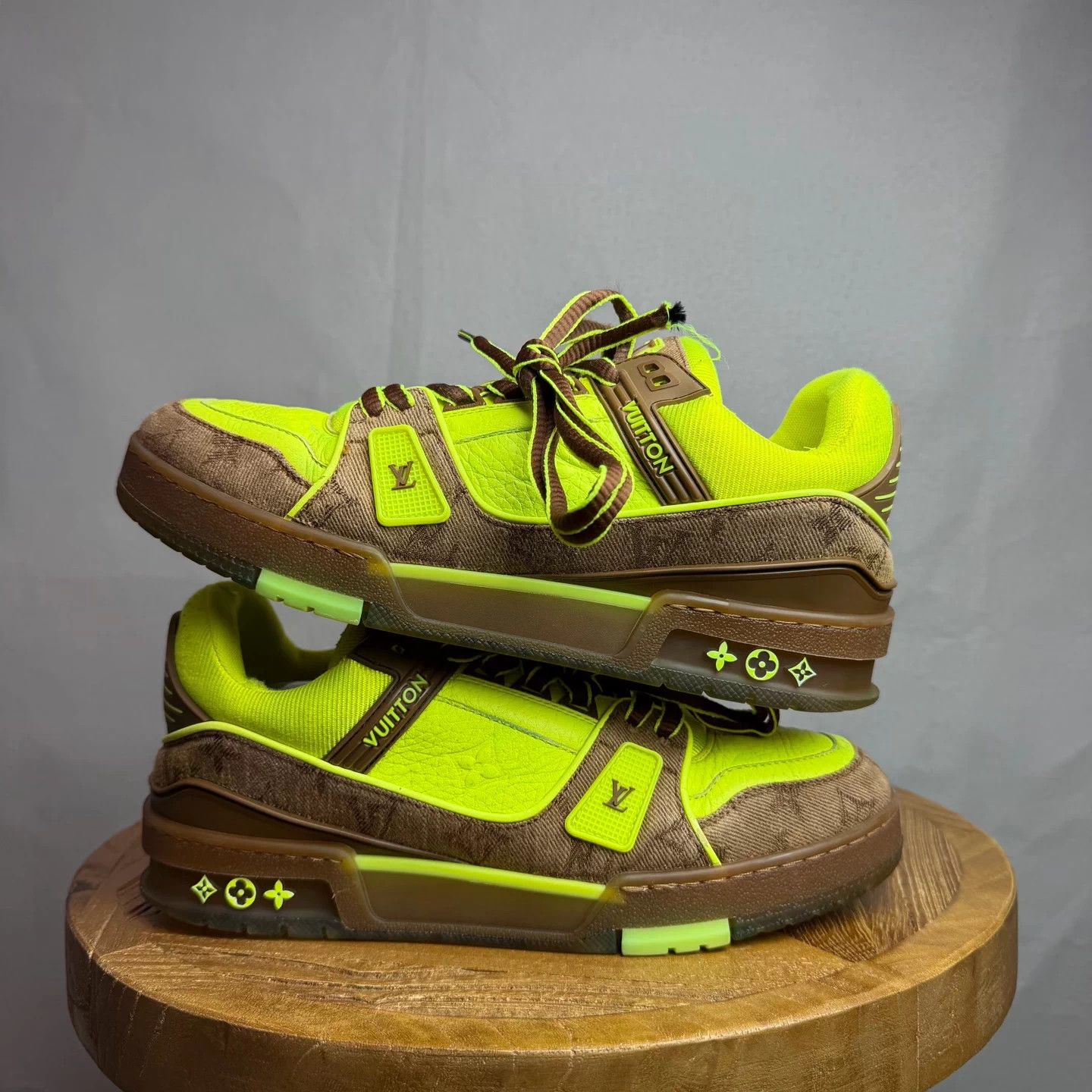 Louis Vuitton Louis Vuitton LV Trainer Fluorescent Green 40 95% New Size US 6.5 / EU 39-40 - 2 Thumbnail