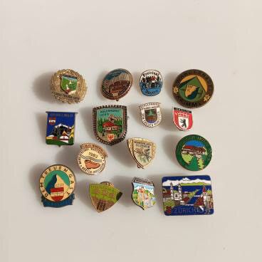 Vintage Vintage Europe PIN Enamel Metal steel Copyrigt 1970s 1980s Size ONE SIZE - 1 Thumbnail