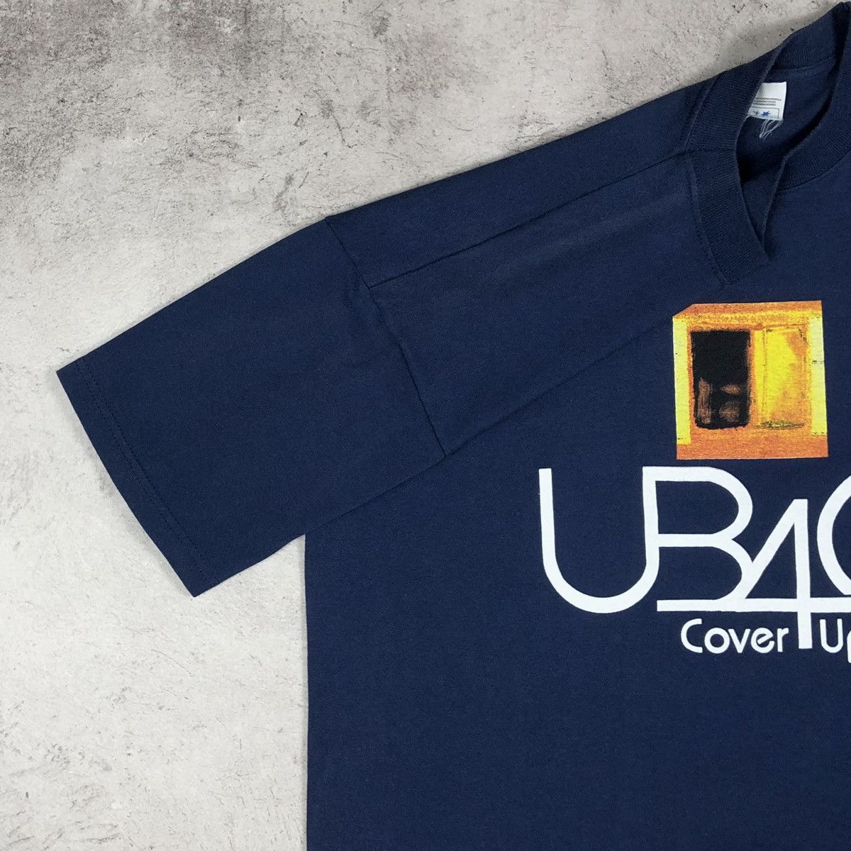 Band Tees 2001 UB40 Cover Up Tee Size US L / EU 52-54 / 3 - 12 Thumbnail