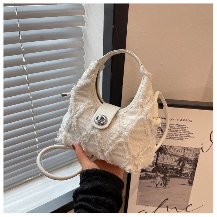 Other Frail Detailed Fuzzy Hobo Mini Bag Aesthetic Pinterest y2k Size ONE SIZE - 2 Thumbnail