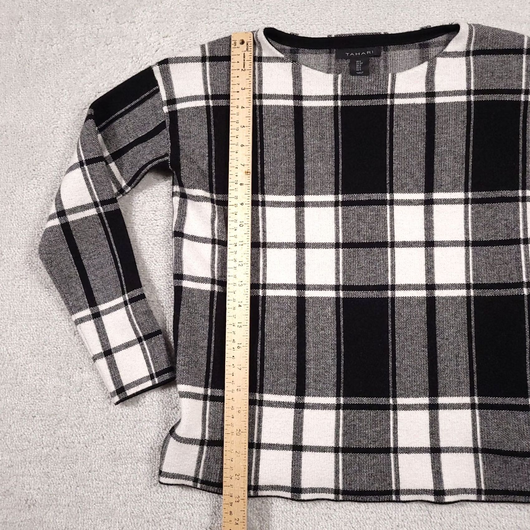 Vintage Tahari Sweater Women's Small Black White Buffalo Plaid Round Neck Boxy Knit Size S / US 4 / IT 40 - 7 Thumbnail
