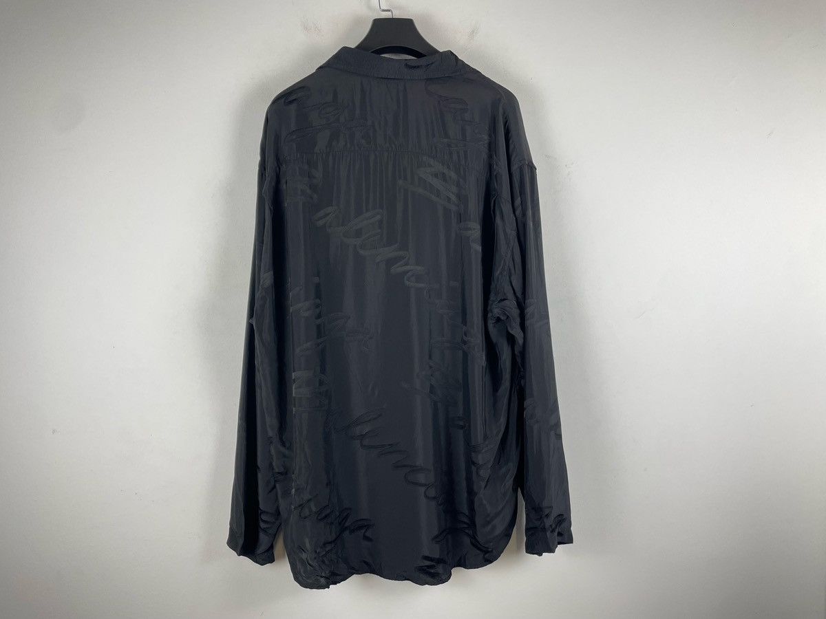 Balenciaga Balenciaga Monogram Prints Logo Shirt Size US S / EU 44-46 / 1 - 6 Thumbnail