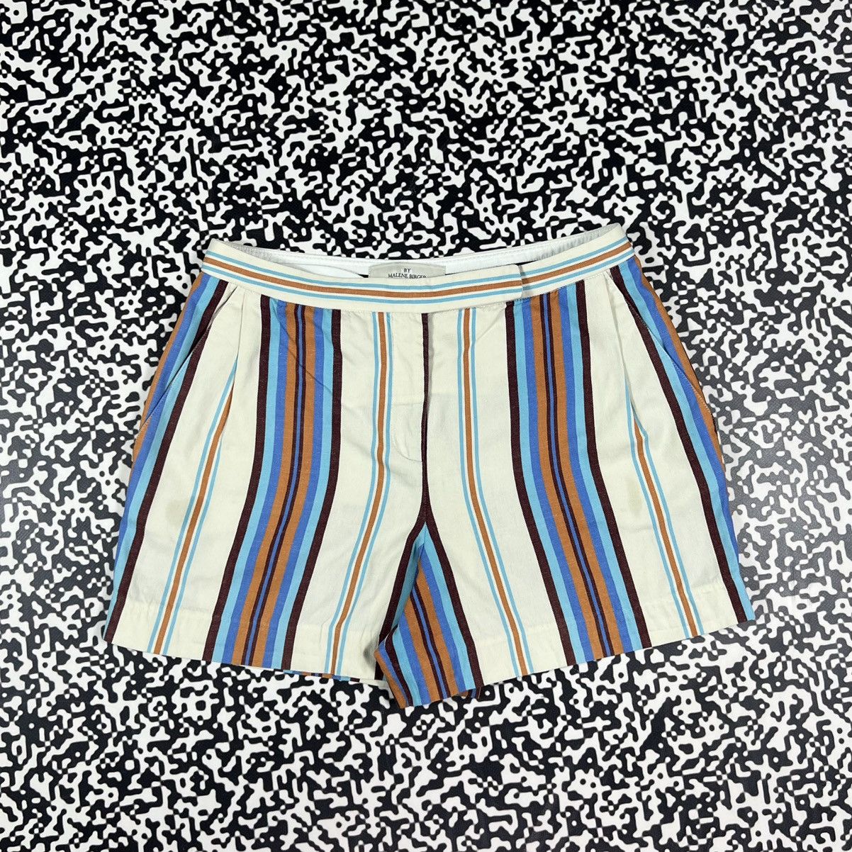Vintage Y2K Malene Birger Striped Retro Luxury Style Shorts, Women's (Size 27) — image 4 of 6