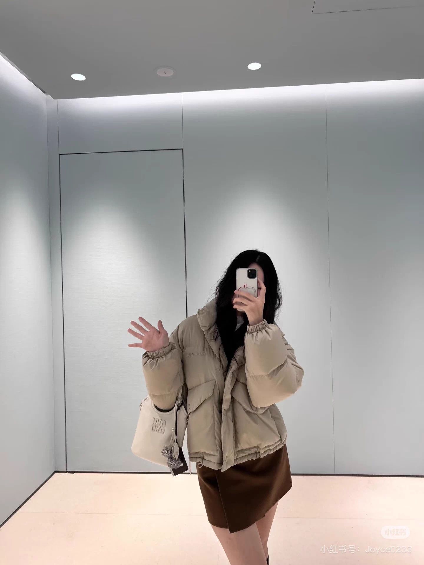 Miu Miu MiuMiu 25FW Beige Oversized Ultra-Light Down Jacket 38 Worn Size S / US 4 / IT 40 - 8 Thumbnail