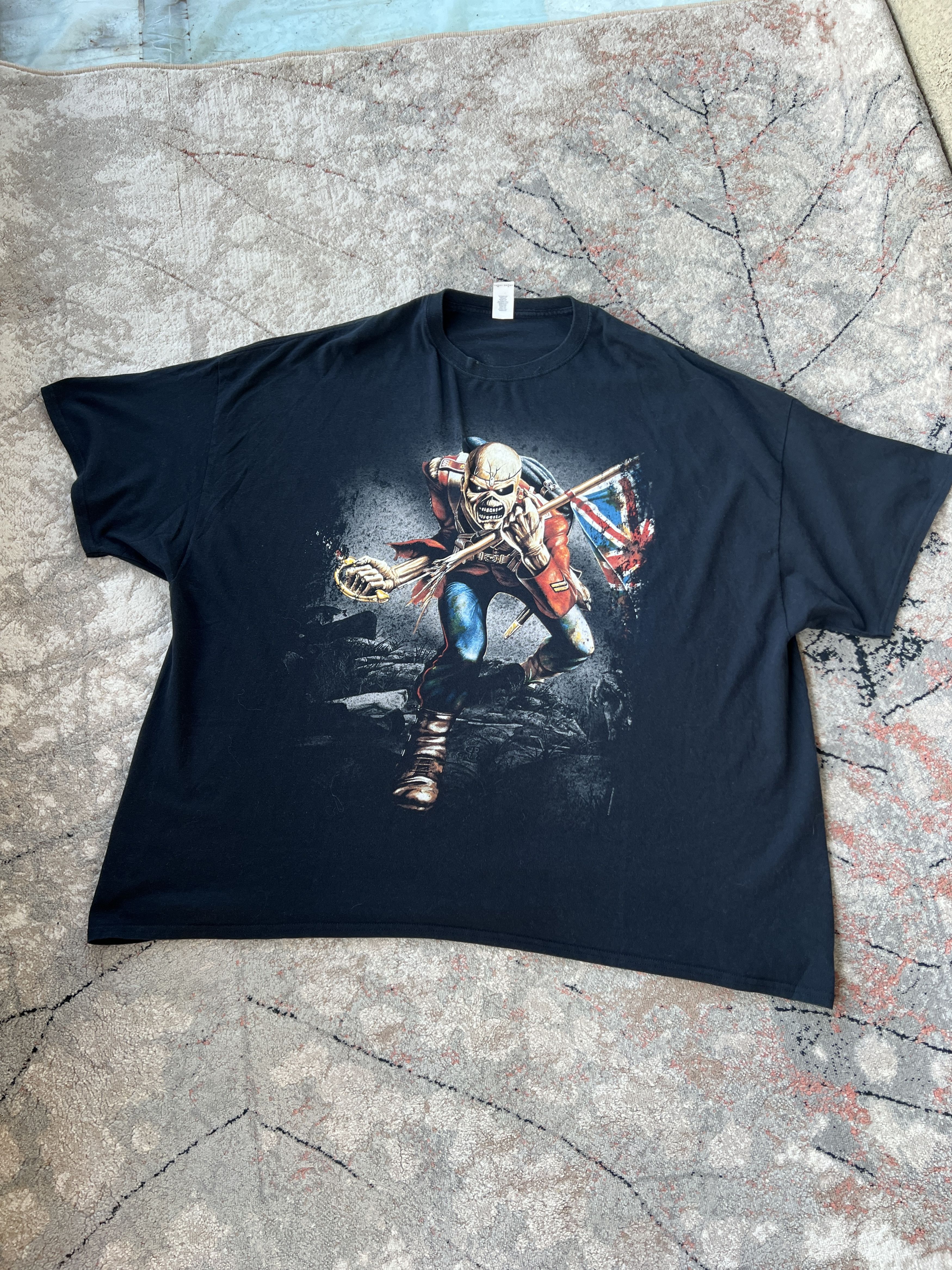 Band Tees Iron Maiden 2013 The Trooper Tee Size US XXL / EU 58 / 5 - 1 Thumbnail