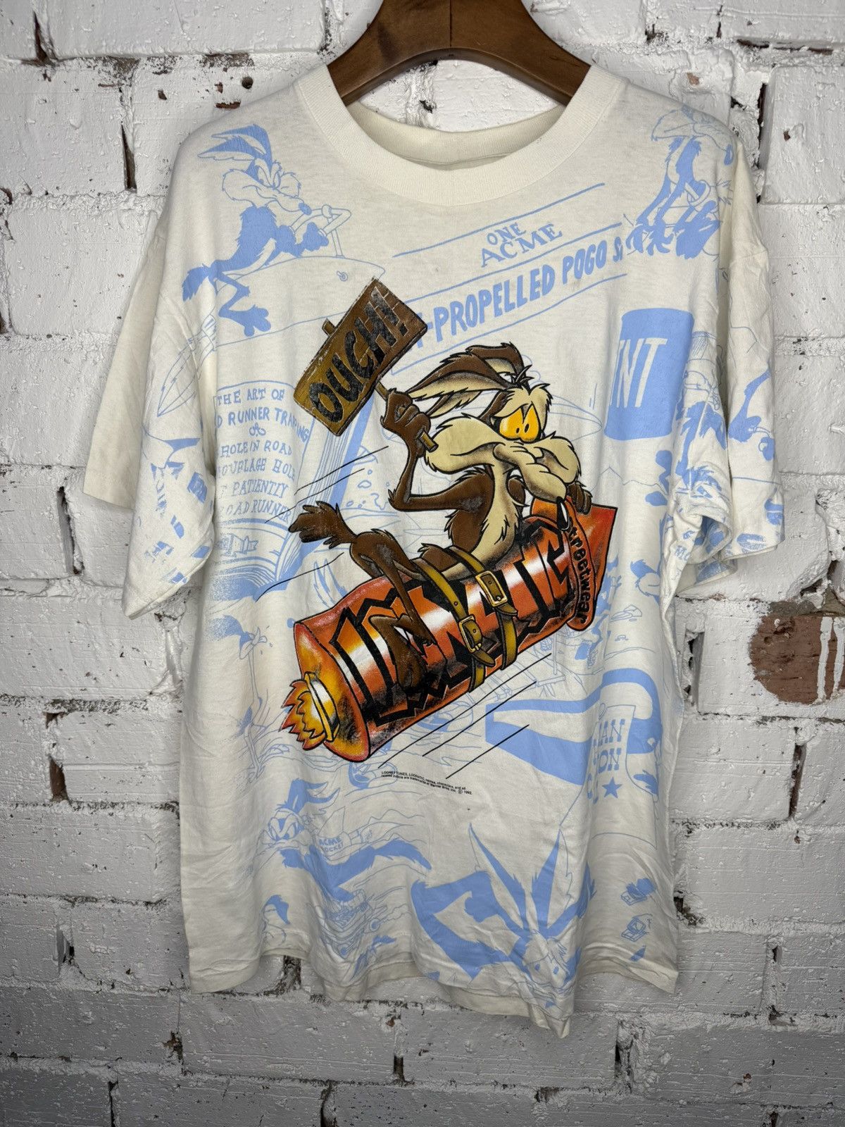 Cartoon Network Vintage Looney tunes wile e coyote human tshirt Size US XL / EU 56 / 4 - 1 Thumbnail