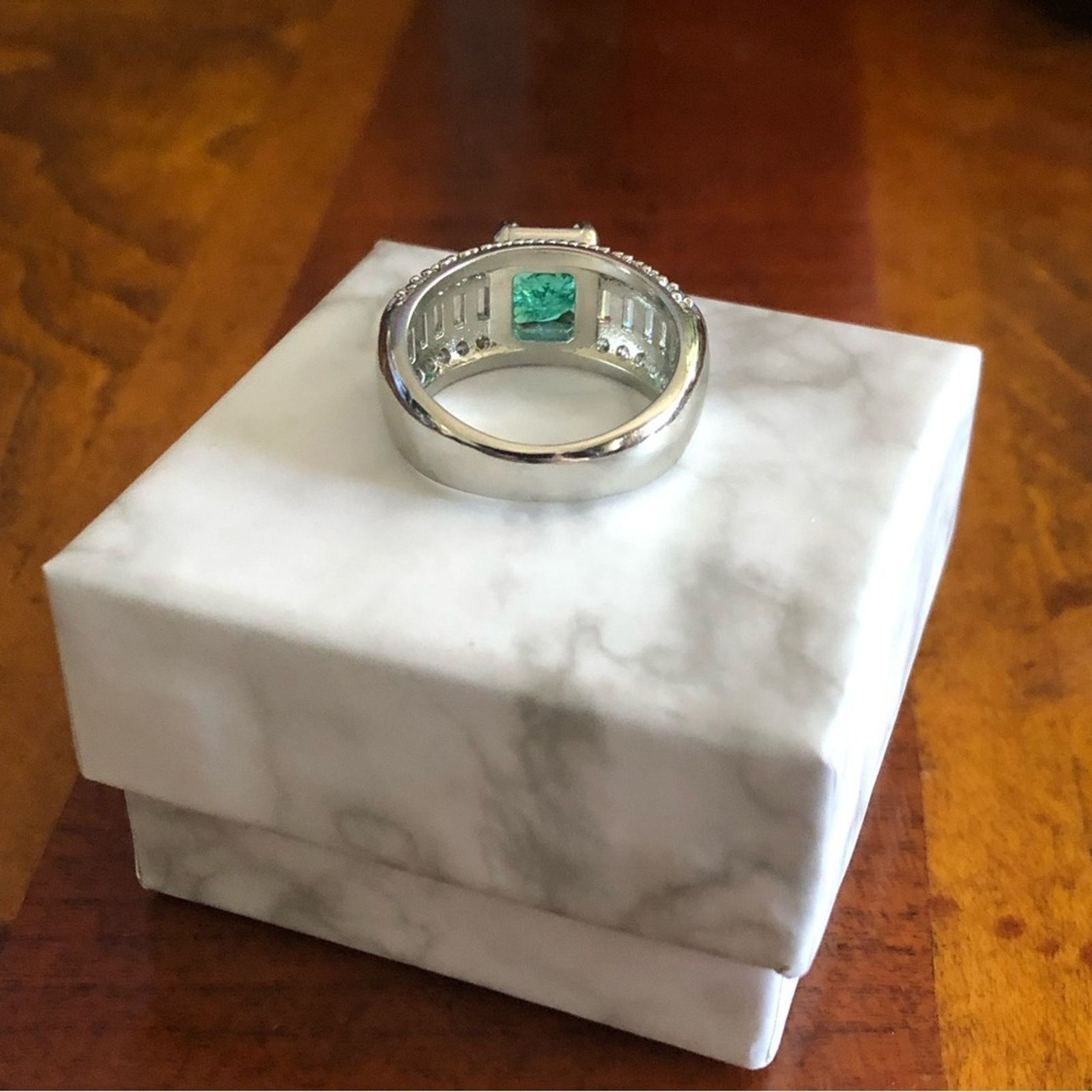 Jewelry Ladies elegant paraiba emerald stone 925 ring 8 NIB Size ONE SIZE - 6 Thumbnail