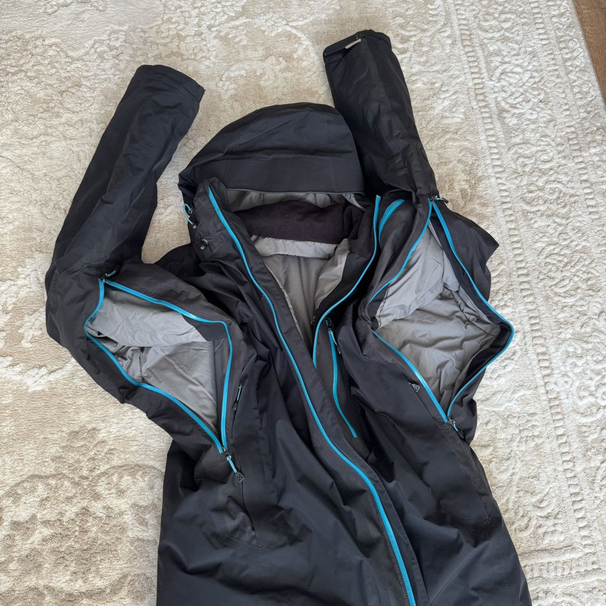 Haglofs Haglofs Gore-Tex Insulated Jacket Size US L / EU 52-54 / 3 - 7 Thumbnail
