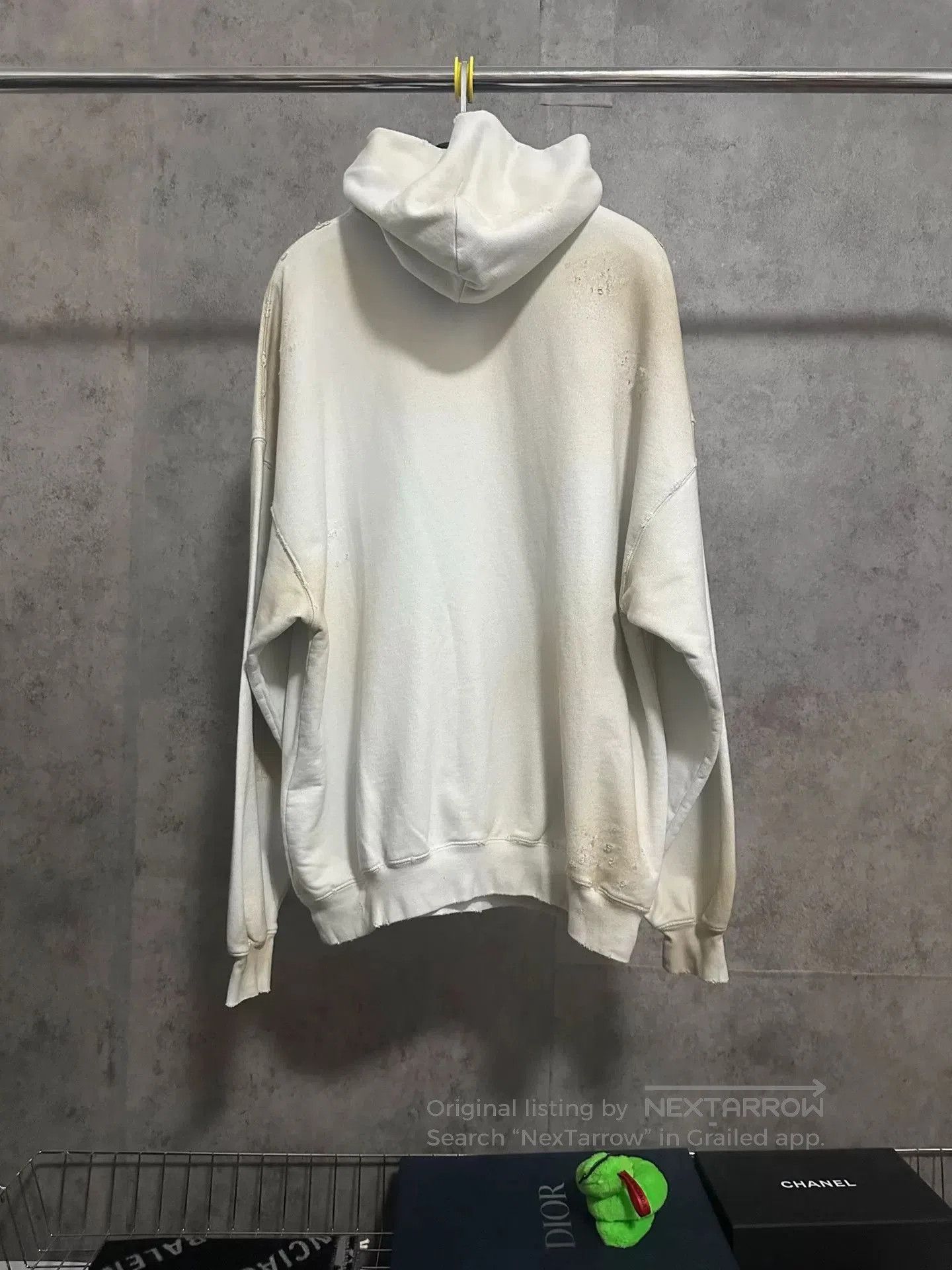 Balenciaga Balenciaga Manchester United Distressed Hoodie. Size US XL / EU 56 / 4 - 4 Thumbnail