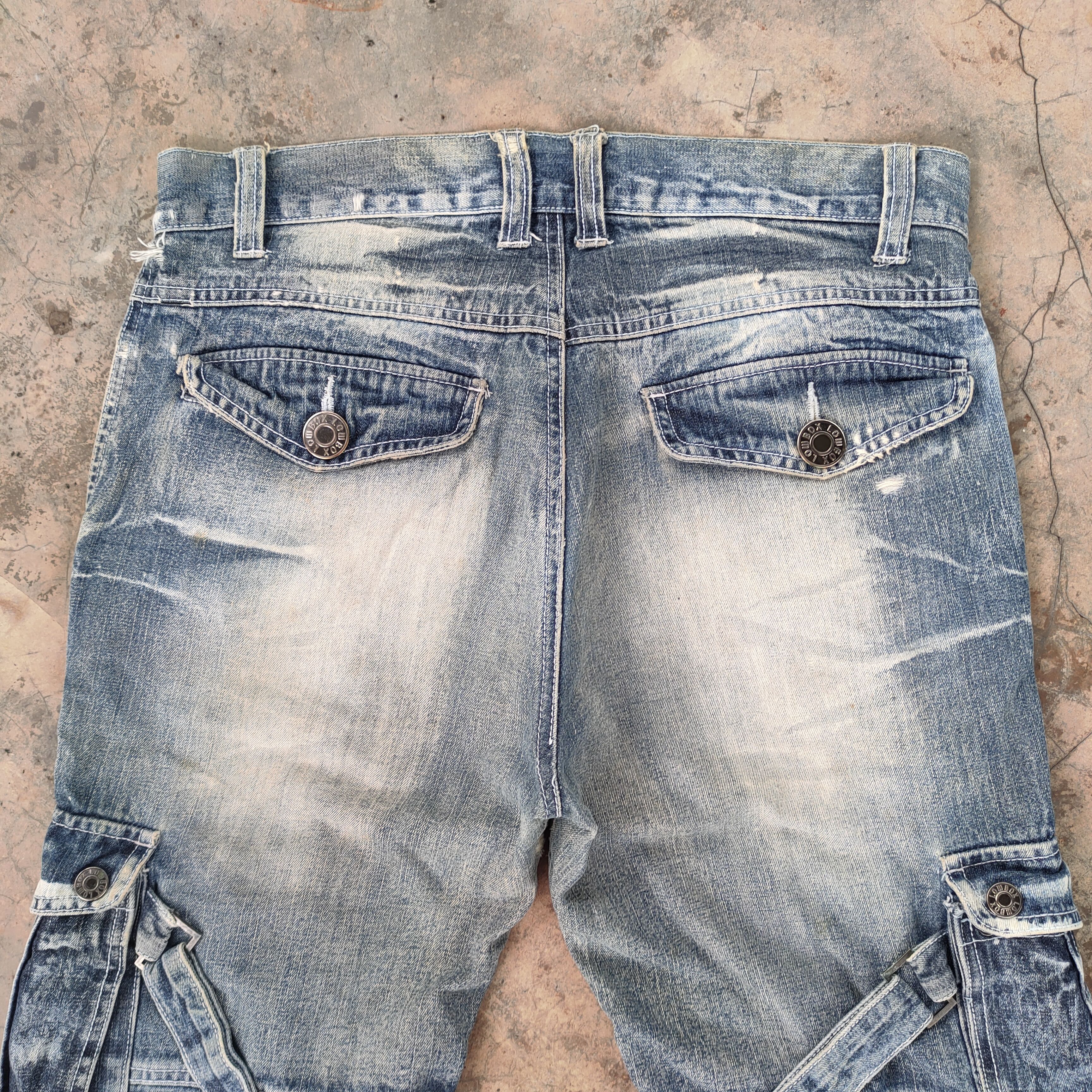 LOWBOX VINTAGE LOWBOX FADED BONDAGE CARGO PANTS Size US 34 / EU 50 - 8 Thumbnail
