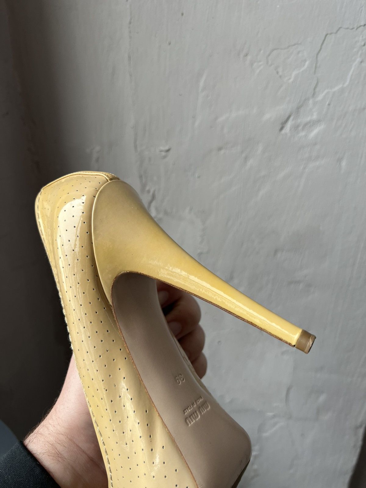 Miu Miu MIU MIU MADE IN ITALY PATENT LEATHER PEEP PUMPS HEELS SZ 39 Size US 9 / IT 39 - 9 Thumbnail