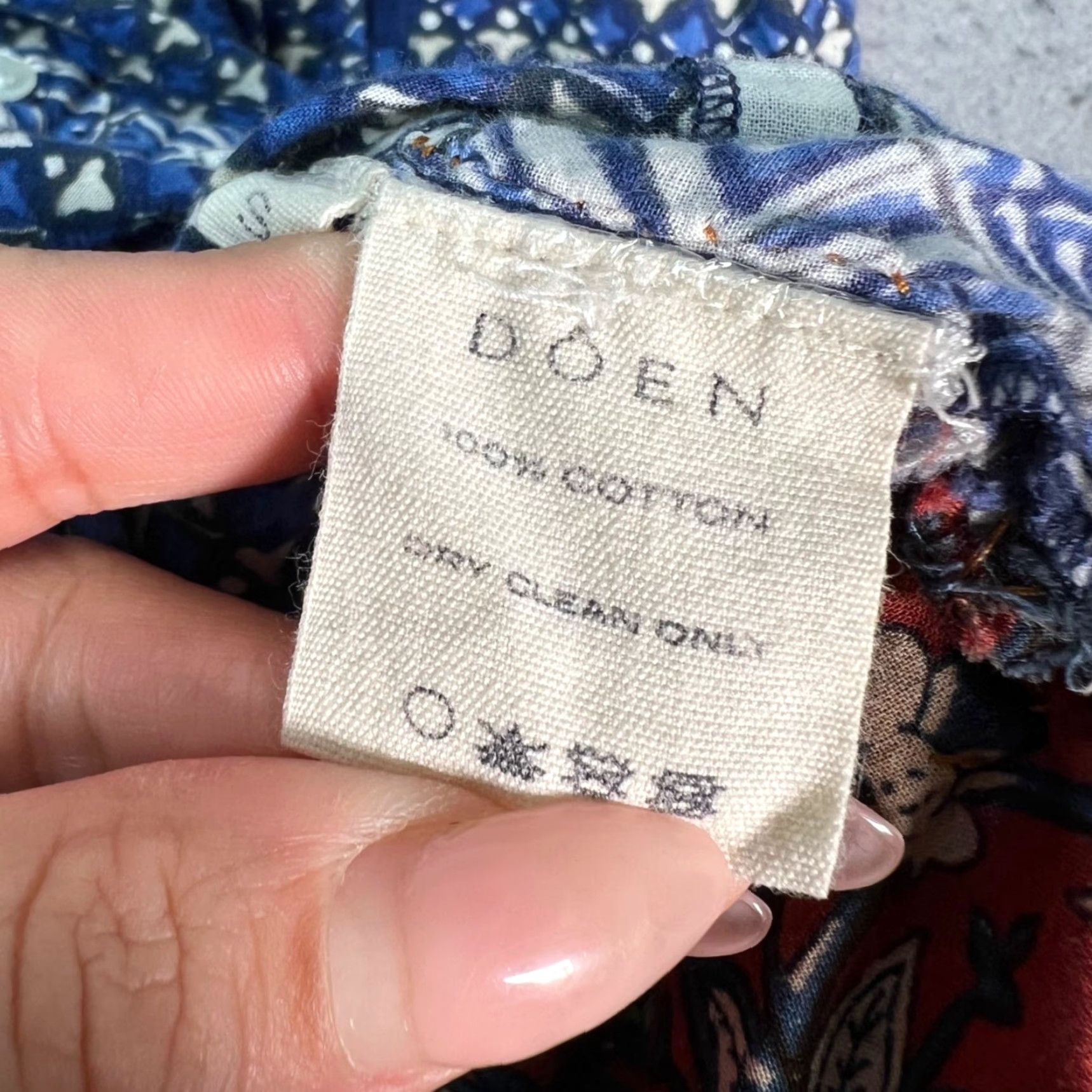 Vintage Doen Womens Small Blue Printed Cotton Top Boho Sleeveless Ruffle Hem 100% Cotton Size S / US 4 / IT 40 - 4 Thumbnail