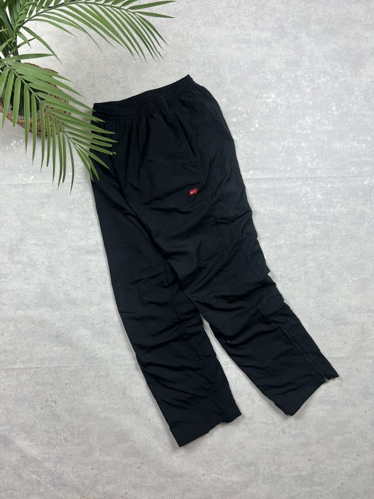 Nike 90s Nike Swoosh Vintage Y2K Oversized Retro Parachute Pants Size US 32 / EU 48 - 2 Thumbnail