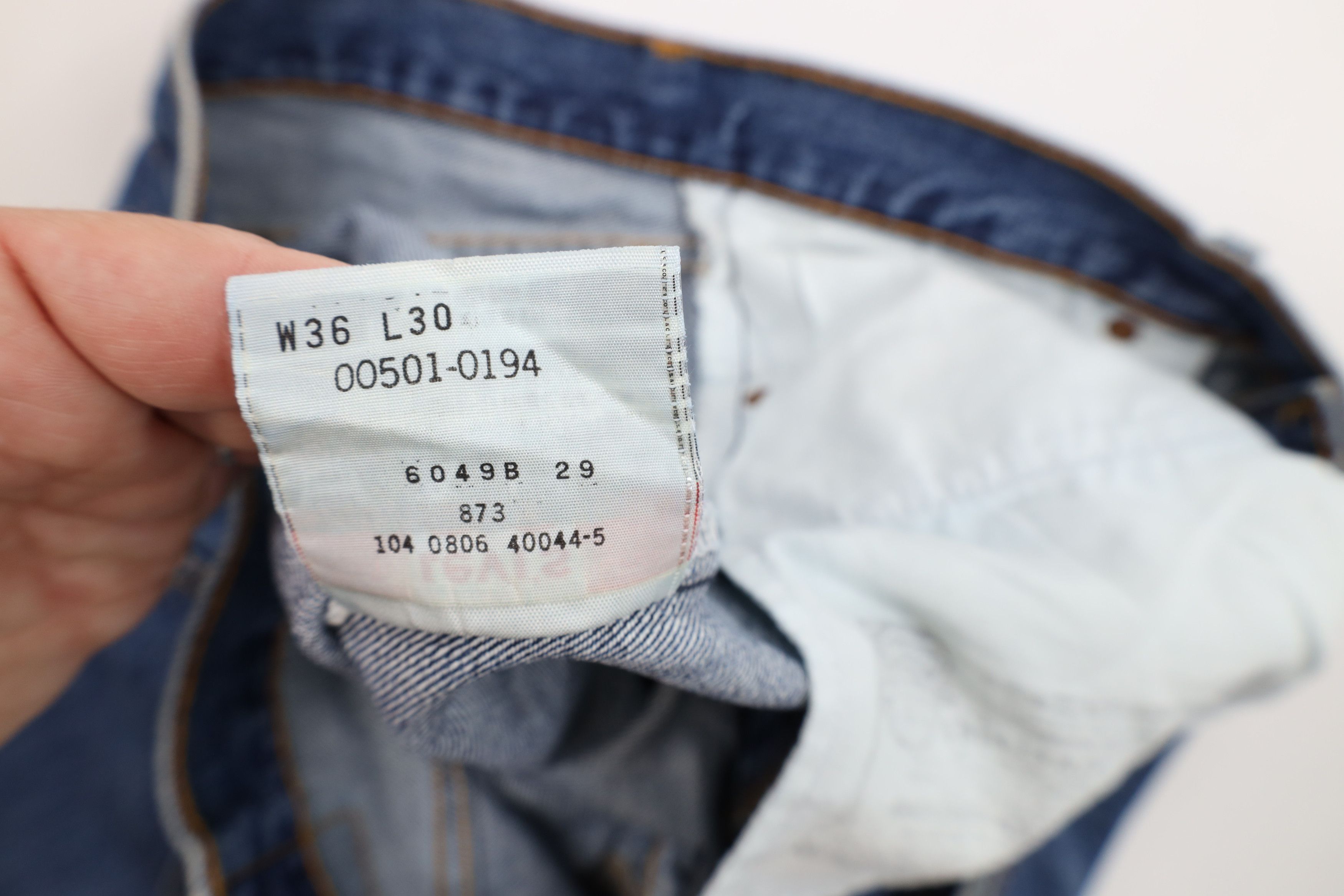 Levi's Vintage Y2K 2006 Levis 501xx Fly Original Fit Denim Jeans Size US 36 / EU 52 - 7 Thumbnail
