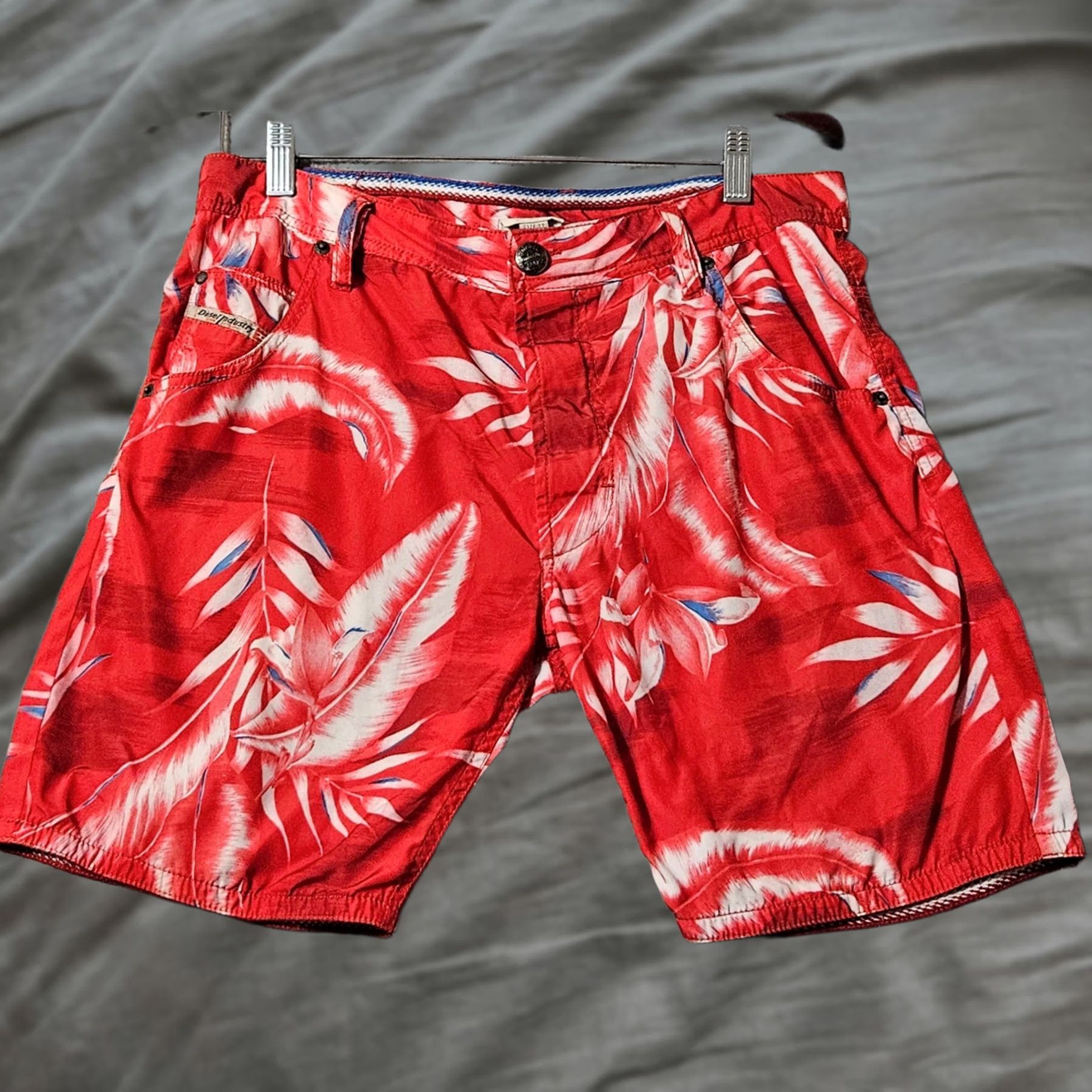 Diesel Diesel Beachwear Swim Trunks Board Shorts Hawaiian Red Men's 32 Regular Bottom Boys? Size US 32 / EU 48 - 1 Thumbnail